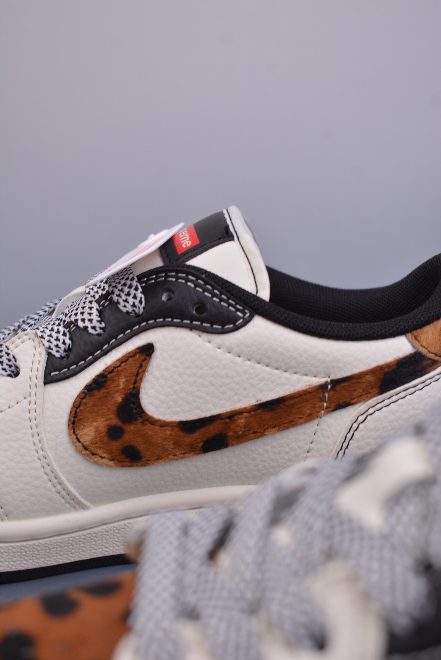 280  Fragment x Travis Scott x Supreme Air Jordan 1 Low 三方联名倒钩   JJ2508-555