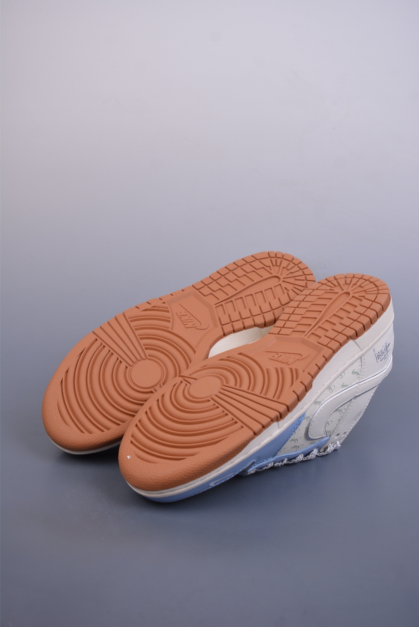 280  Nike SB Dunk Low 斯图西联名 解构抽绳鞋带  ZH2598-246