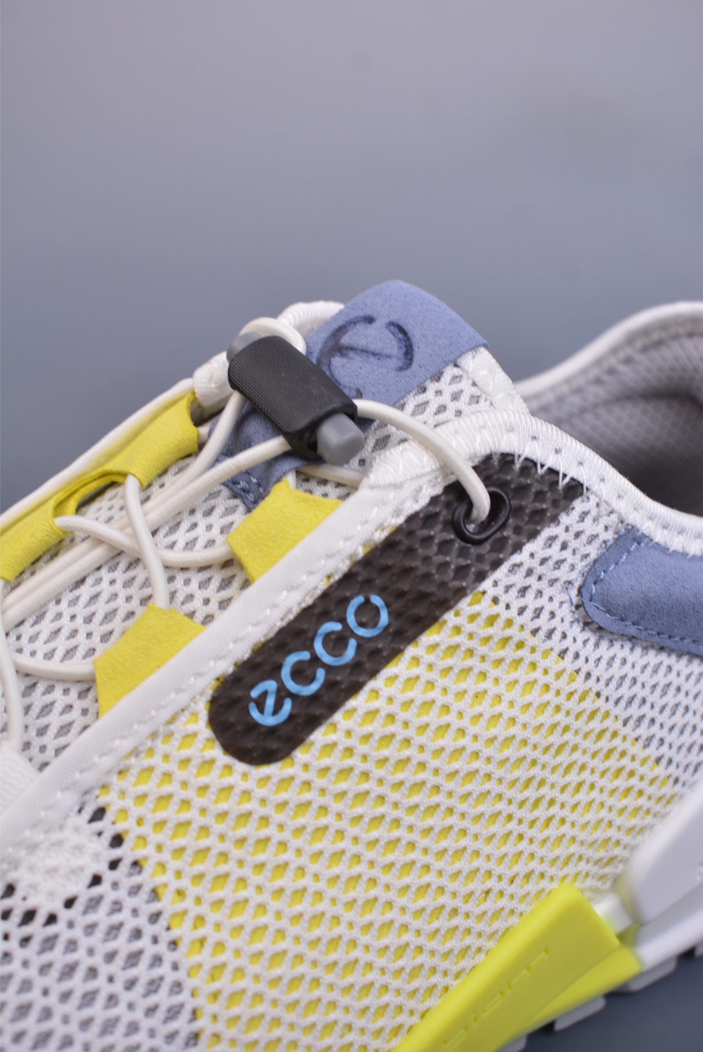300  ECCO爱步运动男鞋 25年新款百搭跑步健身鞋  800674