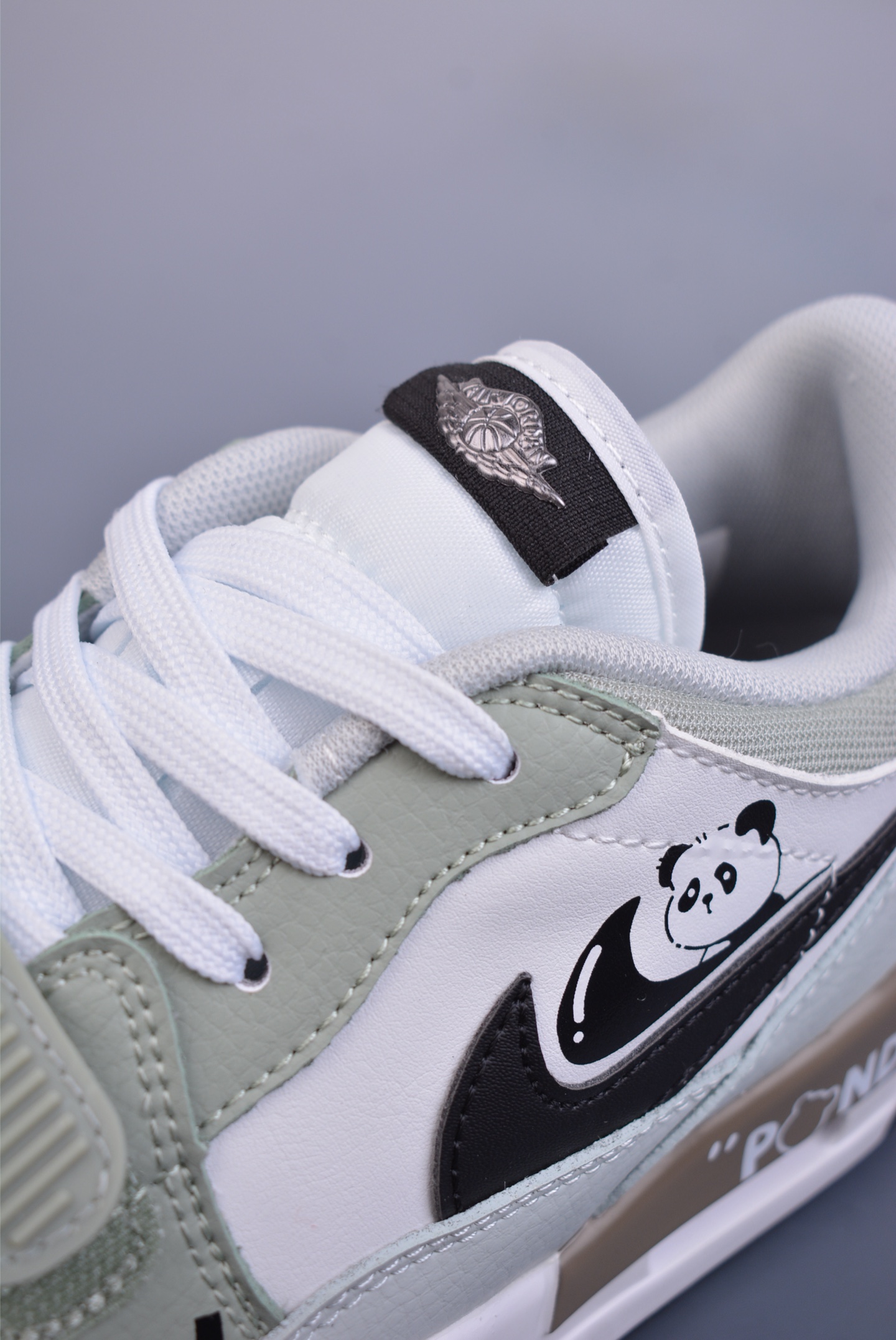 260  Air Jordan Legacy 312 ”嘟嘴熊猫” 星之禾   HV1811-101