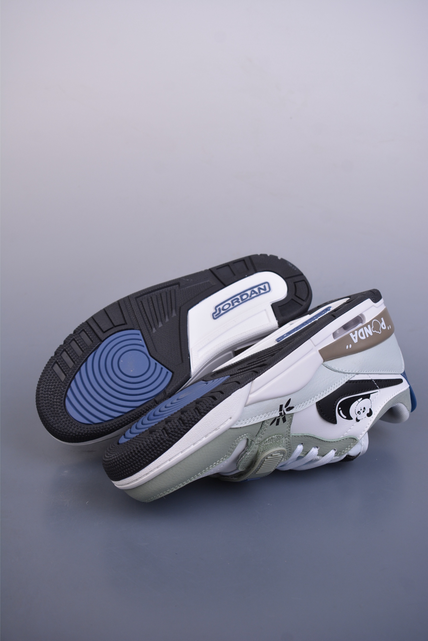 260  Air Jordan Legacy 312 ”嘟嘴熊猫” 星之禾   HV1811-101