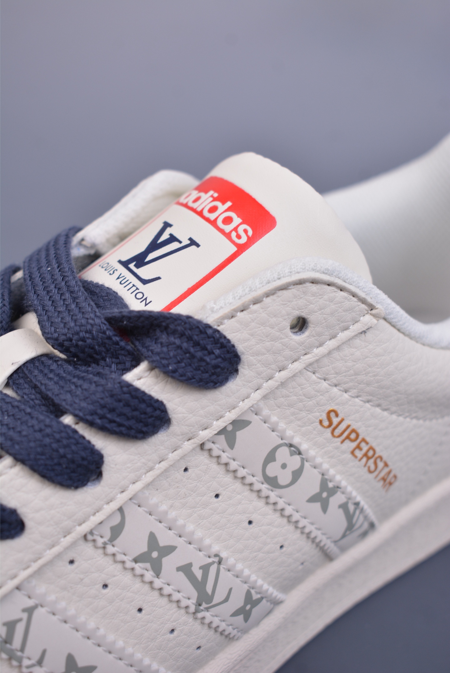 220  Adidas Originals Superstar  2025全新版本 贝壳头斯图西联名  SD680233