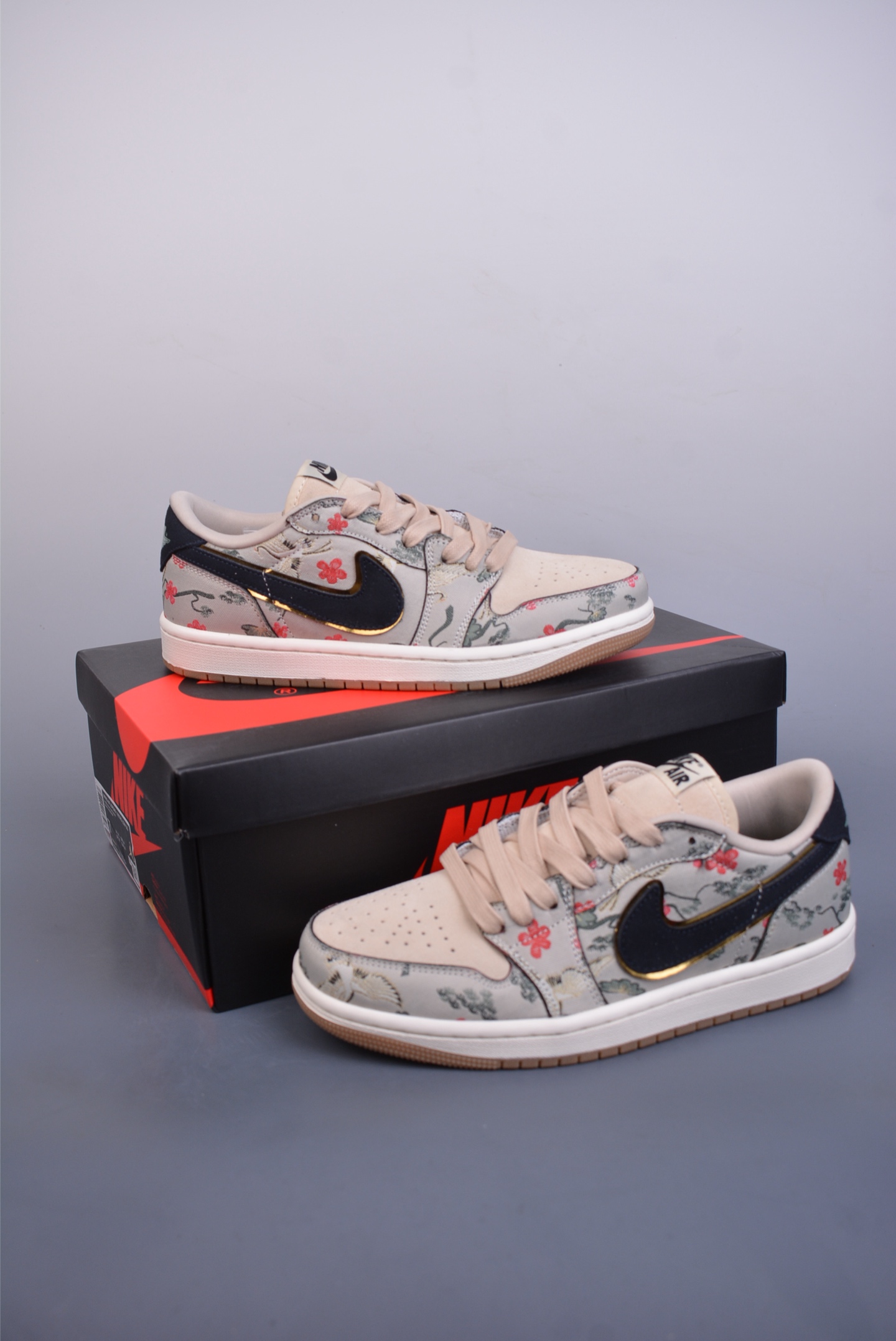 200  Air Jordan 1 Low 花卉 AJ1乔1低帮休闲板鞋 HV8293-100
