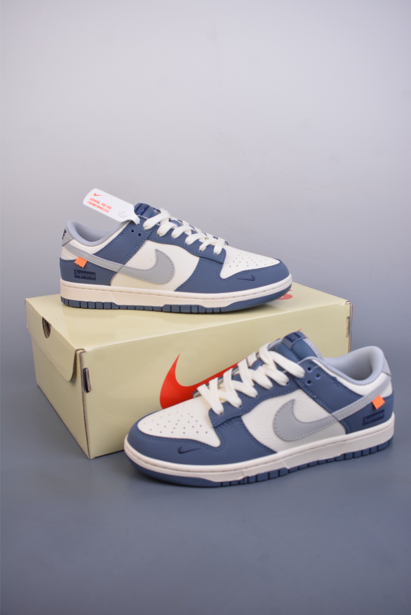 Nike SB Dunk Low Supreme联名 XD1588-207