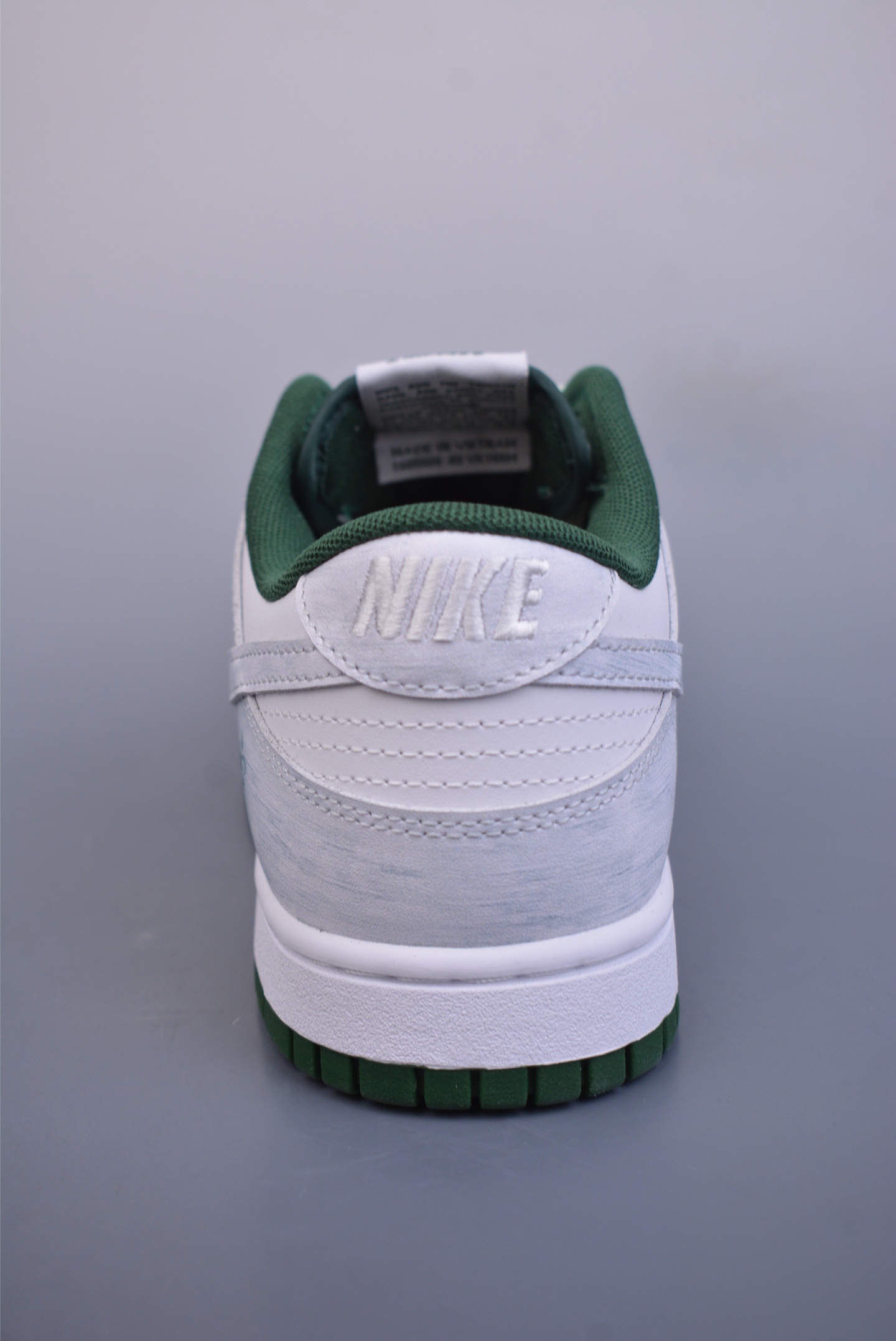 Nike SB Dunk Low 蛇年限定 DD1391-101