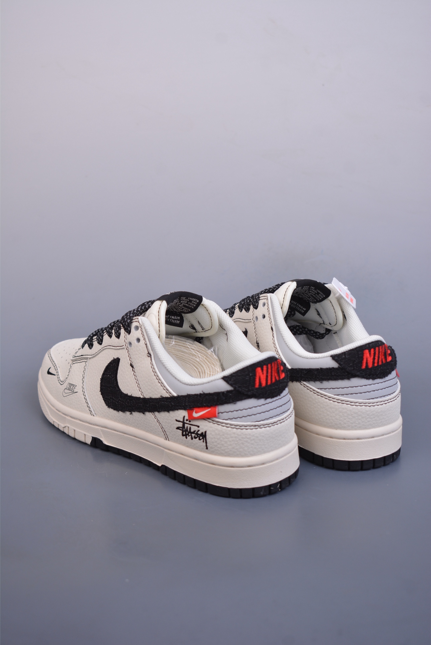 Nike SB Dunk Low 斯图西联名 ZH2598-266