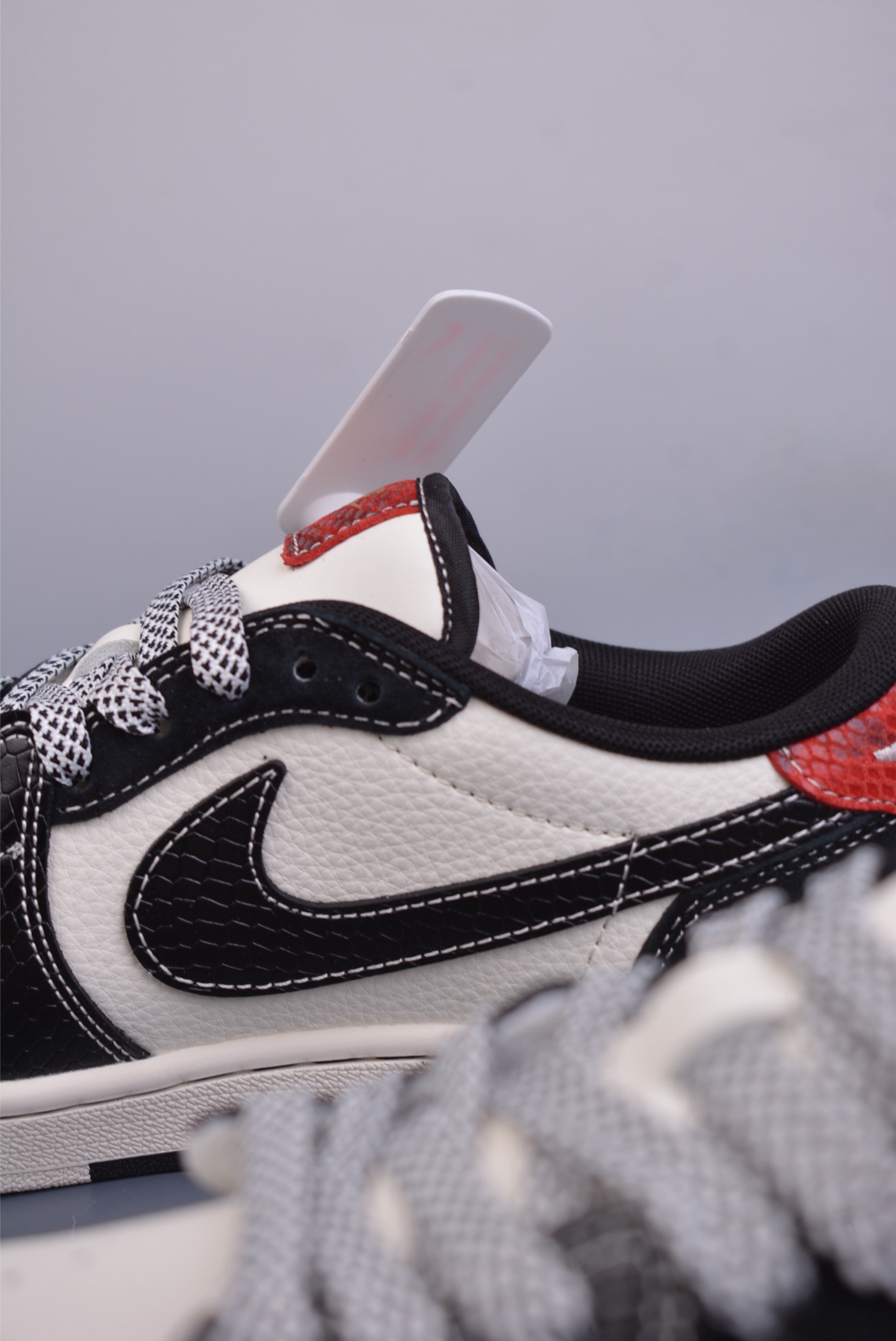 280  Fragment x Travis Scott x 蛇年限定 Air Jordan 1 Low 三方联名倒钩  YX5066-306