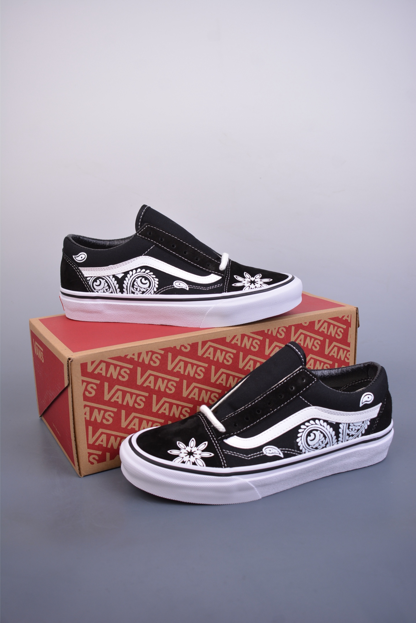 150 Vans Old Skool 玖制 腰果花 经典黑白复古高街百搭休闲帆布鞋 手绘腰果花印第安风 VN000D3HY28