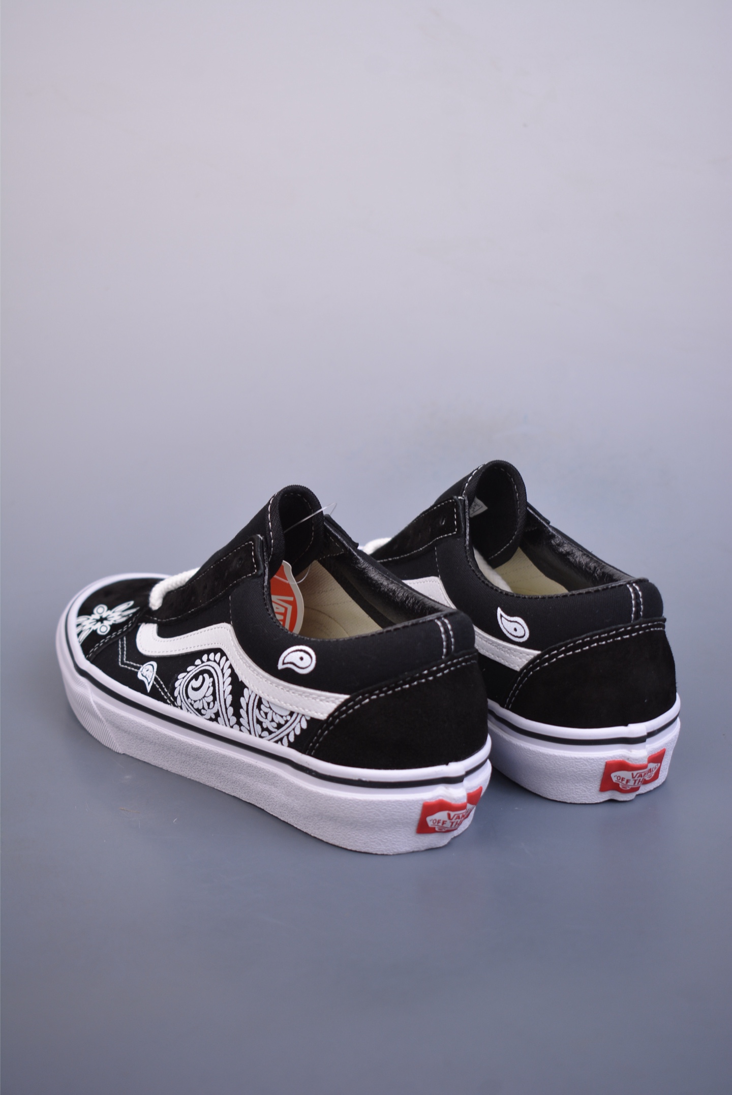 150 Vans Old Skool 玖制 腰果花 经典黑白复古高街百搭休闲帆布鞋 手绘腰果花印第安风 VN000D3HY28