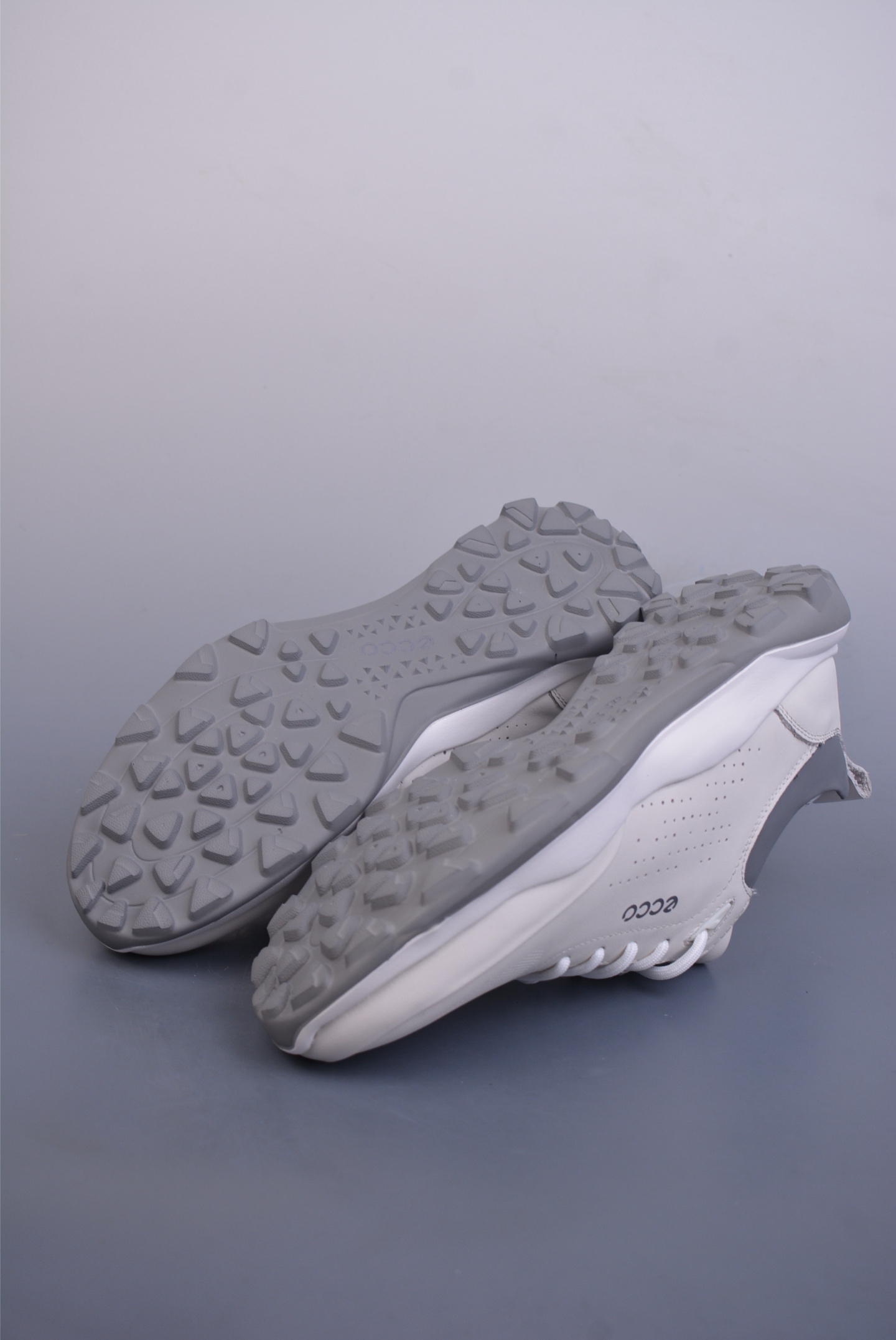 300  ECCO爱步新款户外鞋缓震耐磨越野跑鞋 男健步BIOMC系列   870909