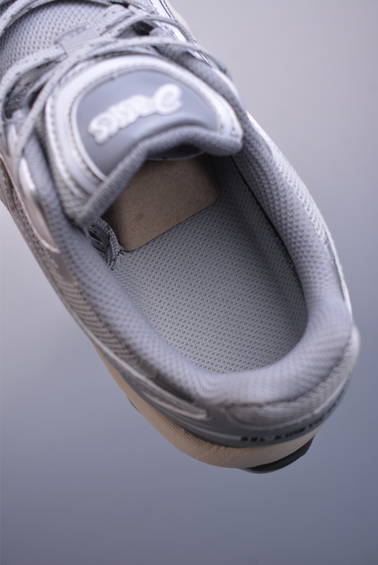 Asics Gel-Kinetic Fluent 纯原版本 亚瑟士运动休闲透气专业跑鞋 1203A591-101