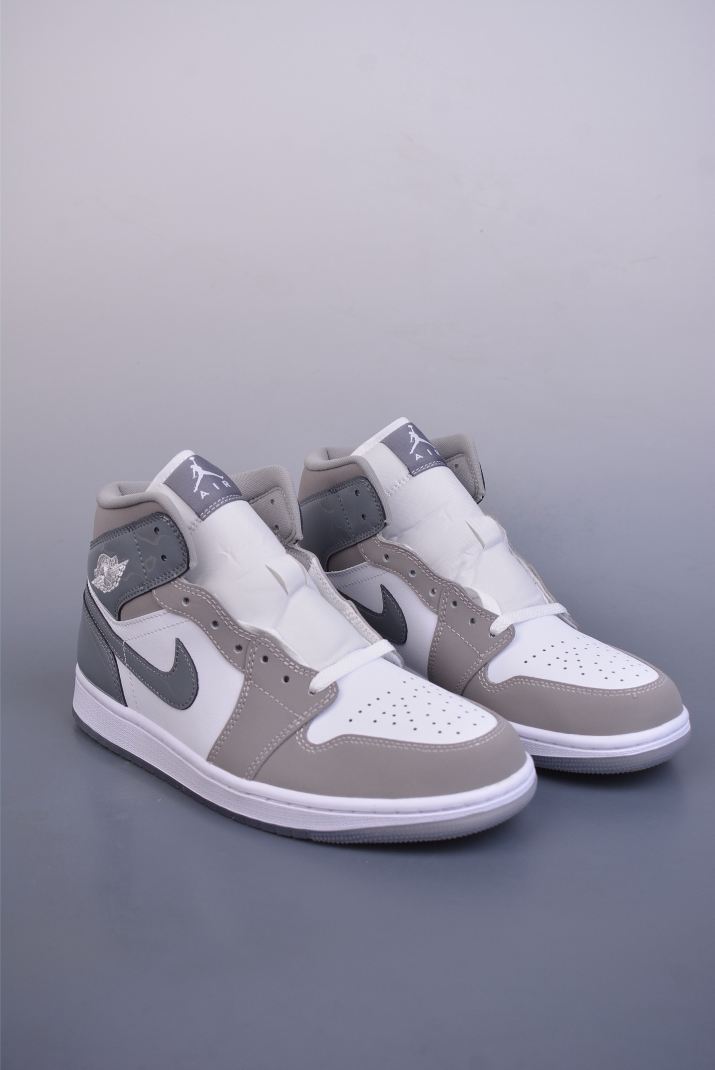 Air Jordan 1 Mid白灰 纯原系列 当前市场最优版本 HF3216-100
