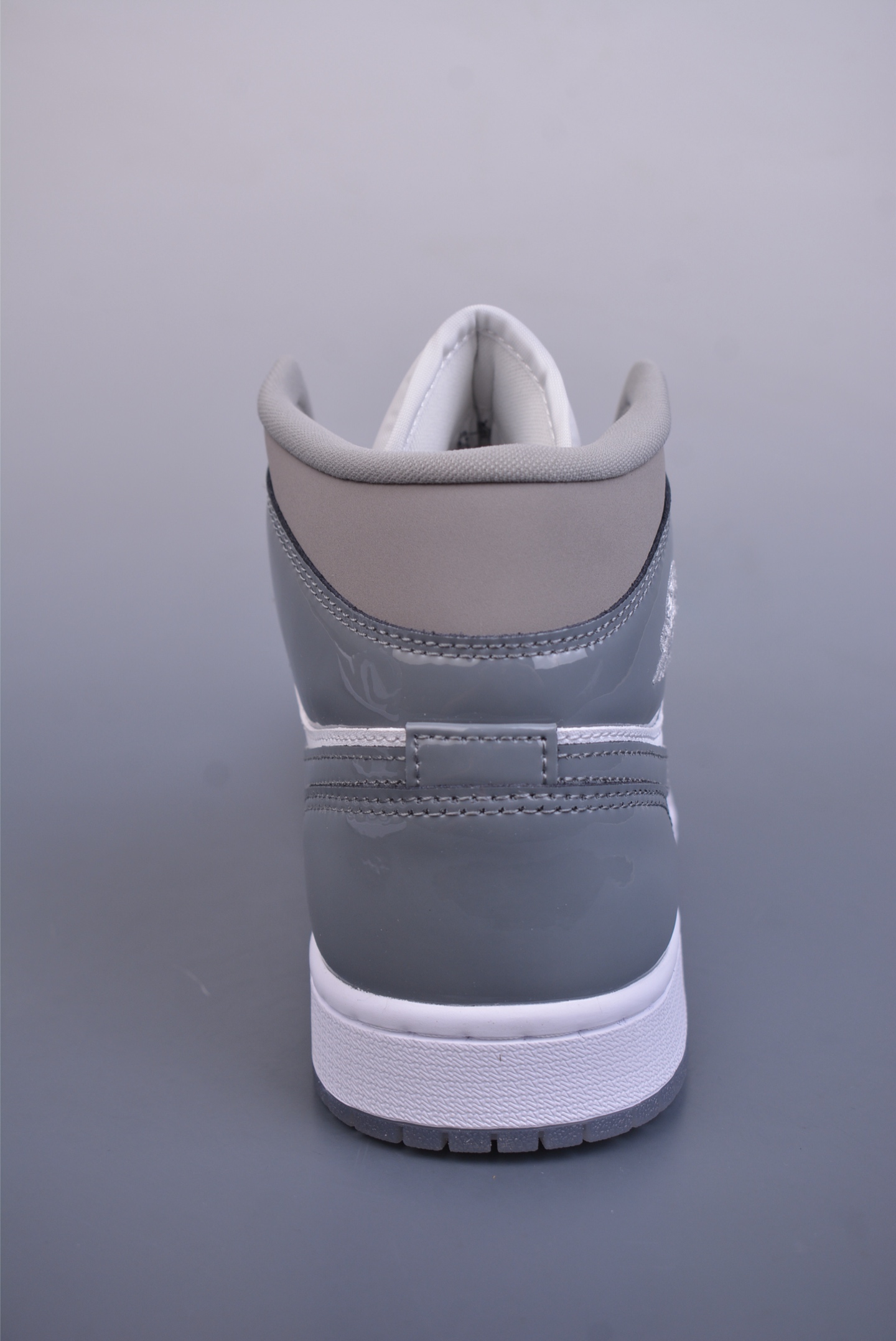 Air Jordan 1 Mid白灰 纯原系列 当前市场最优版本 HF3216-100