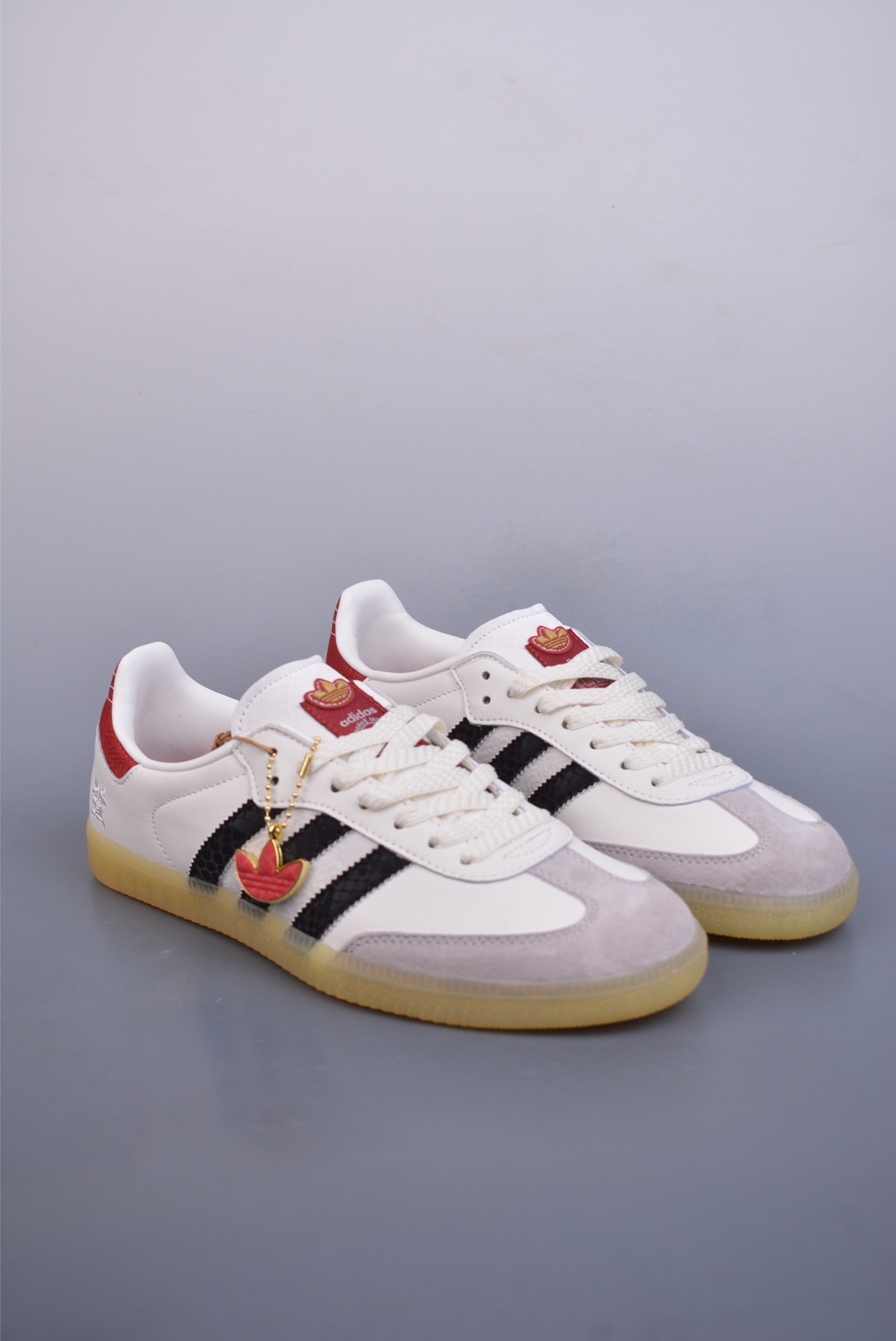 180 Adidas Samba 蛇年限定 复古桑巴板鞋 JQ5976
