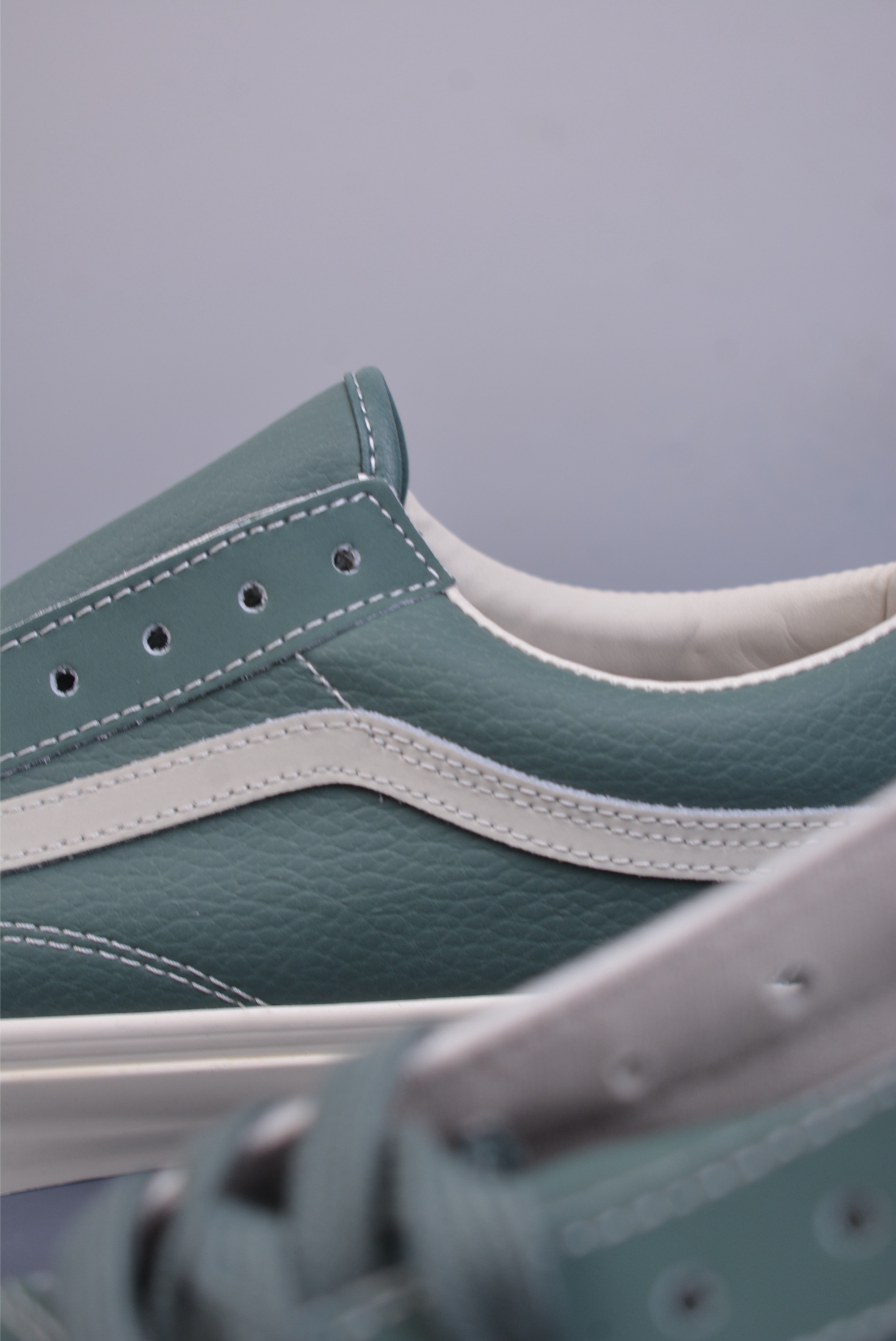 Vans Premium Old Skool 36 范斯官方 高端全皮质复古板鞋 经典Style 36 鞋型增强复古属性 VN000D57FRS