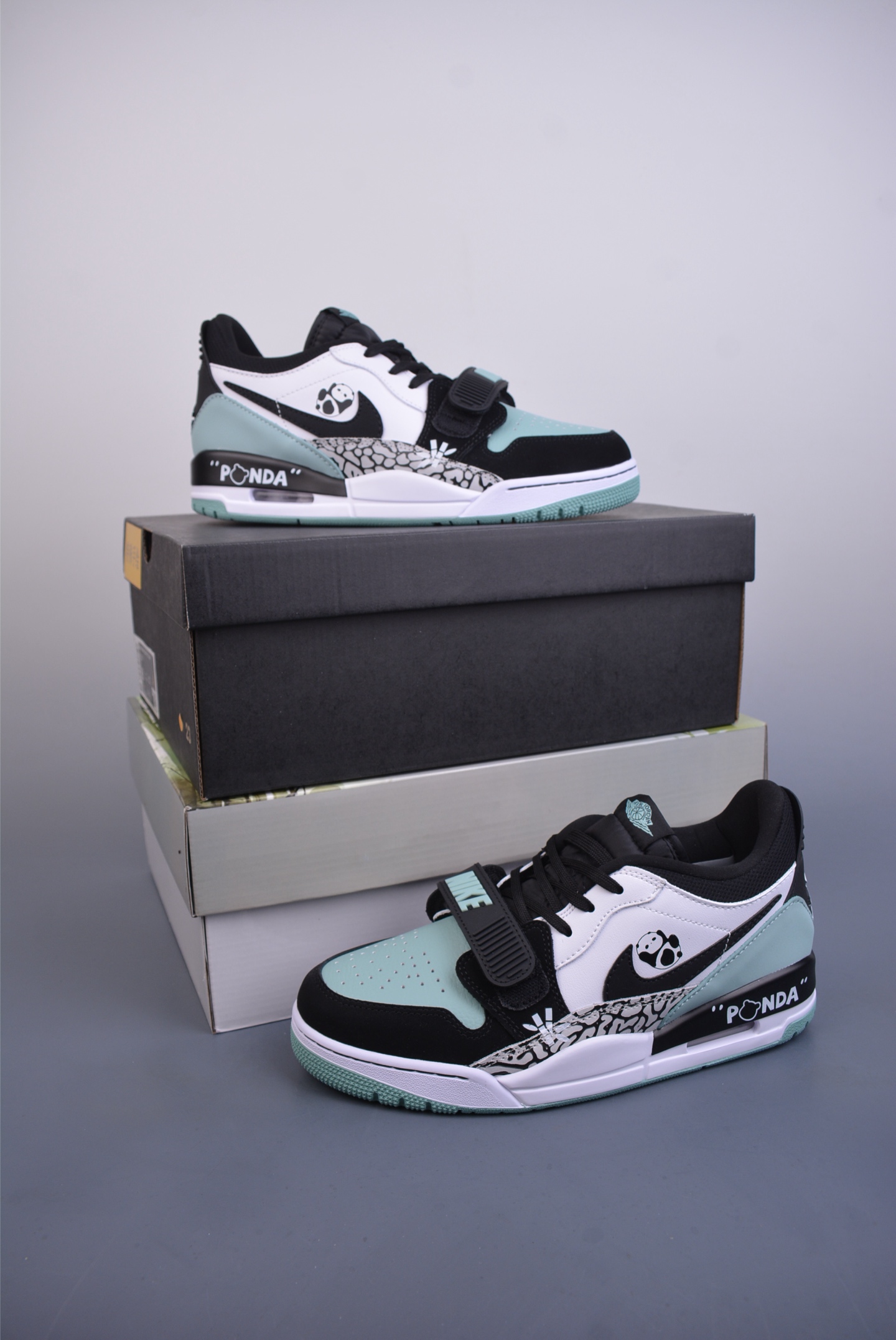 260  Air Jordan Legacy 312 ”嘟嘴熊猫” 星之禾  特殊手绘 CD7069-109