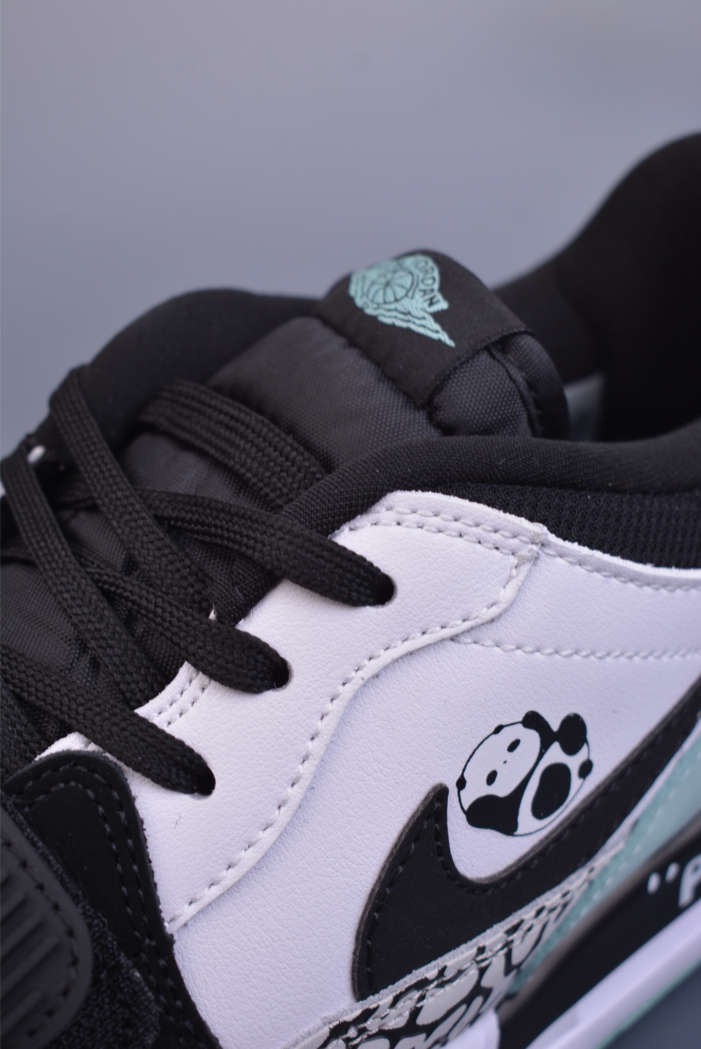 260  Air Jordan Legacy 312 ”嘟嘴熊猫” 星之禾  特殊手绘 CD7069-109