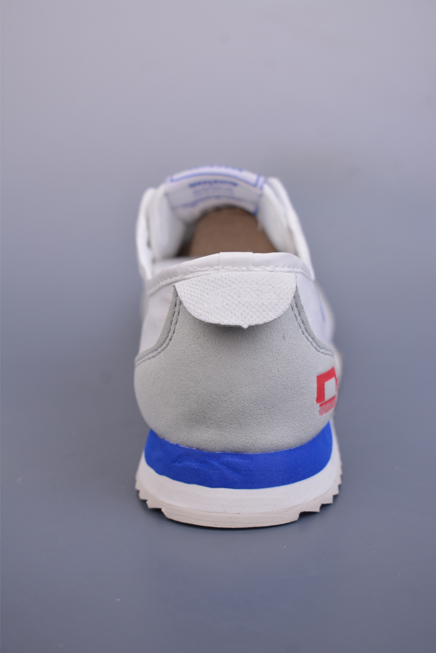DESCENTE TENPO REPLICA 版本 迪桑特复古运动一脚蹬帆布鞋 透气休闲鞋 D5231LSN25