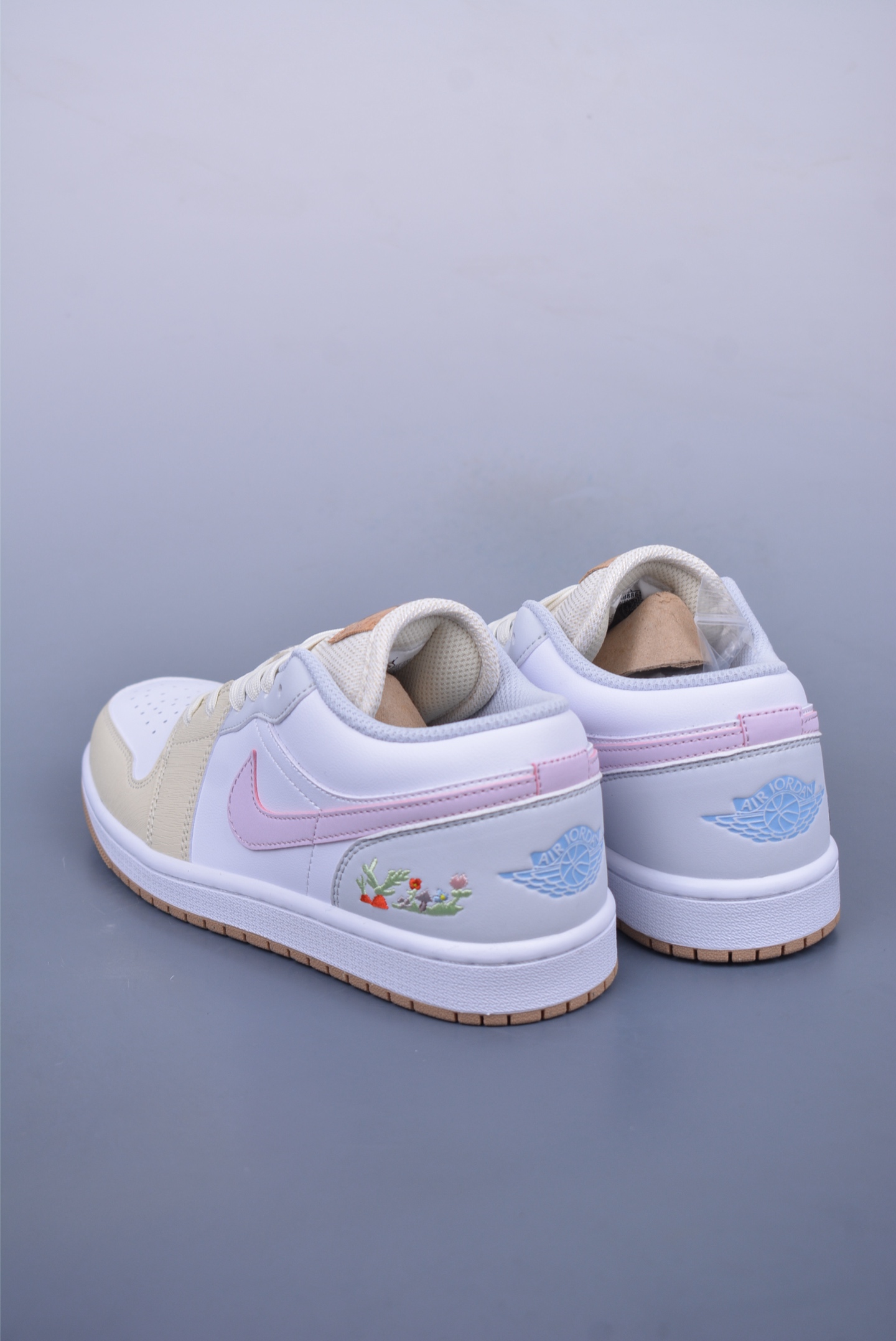 200  Air Jordan 1 Low 白黄紫刺绣 AJ1乔1低帮休闲板鞋  IB8861-151
