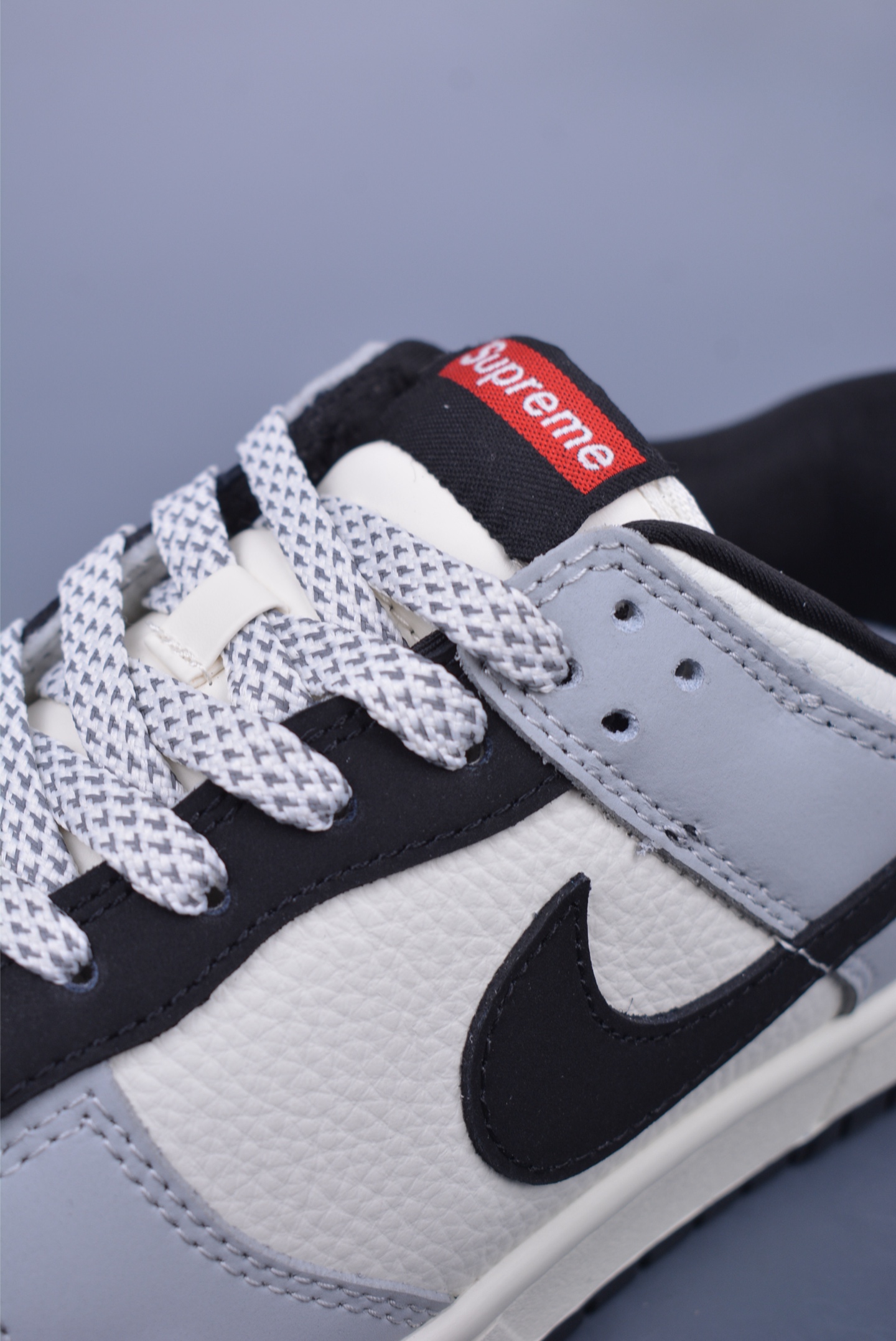 260  Nike SB Dunk Low Supreme联名  XY2026-152