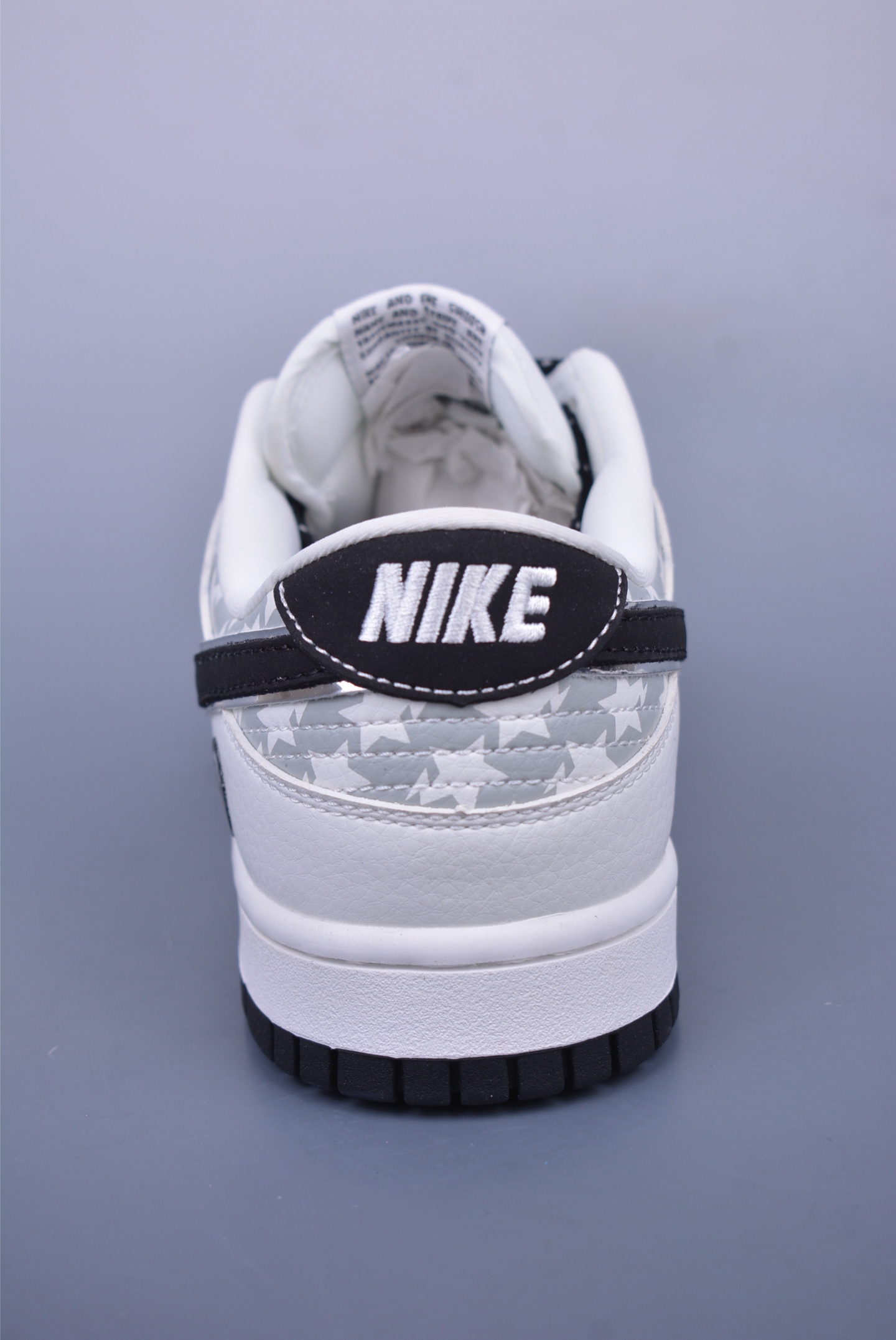 280  Nike SB Dunk Low 猿人头联名   CS1688-104