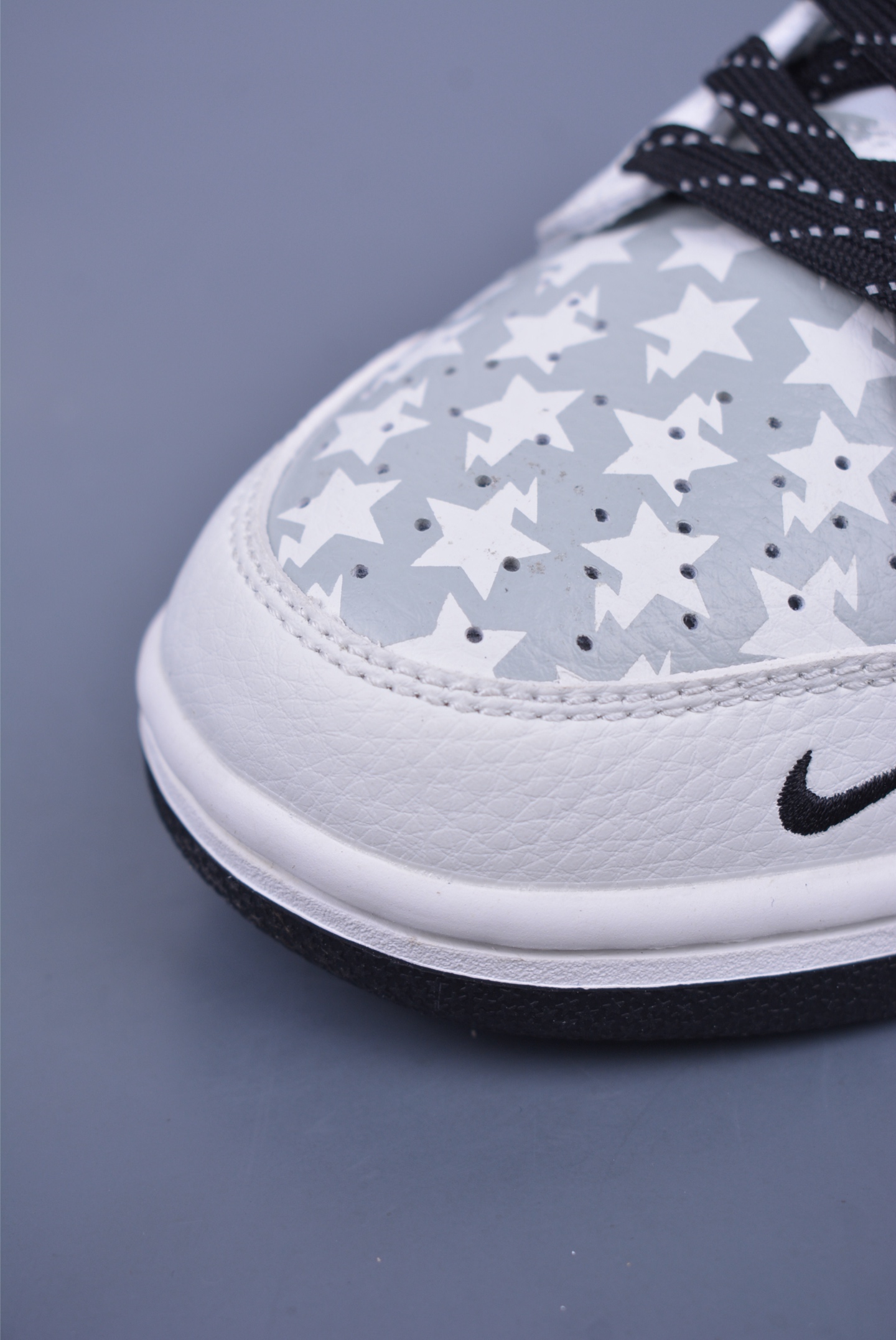 280  Nike SB Dunk Low 猿人头联名   CS1688-104