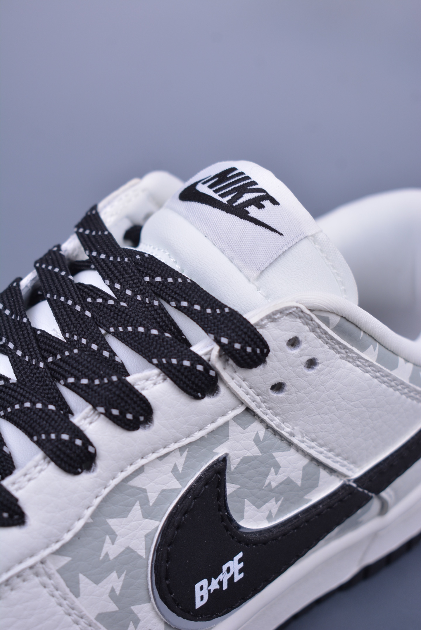 280  Nike SB Dunk Low 猿人头联名   CS1688-104
