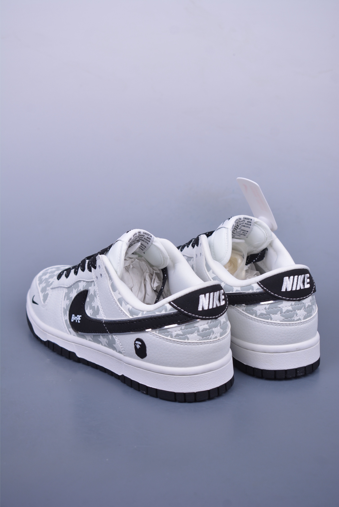 280  Nike SB Dunk Low 猿人头联名   CS1688-104