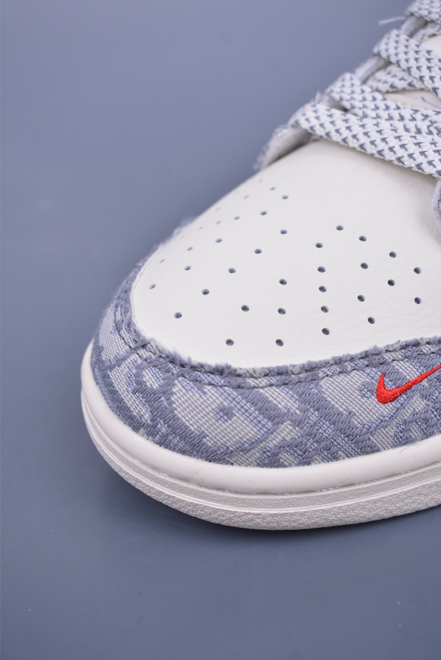 280  Nike SB Dunk LowDior联名   SJ0558-013