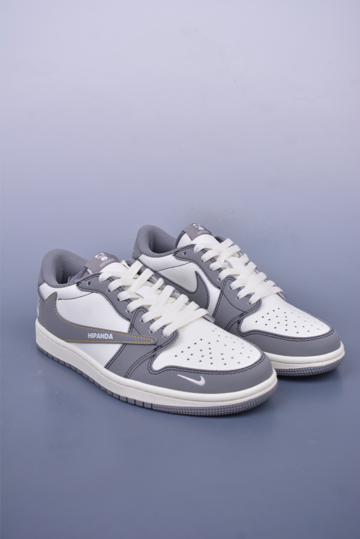 260  Fragment x Travis Scott x 暴力熊 Air Jordan 1 Low 三方联名倒钩  XD1568-106
