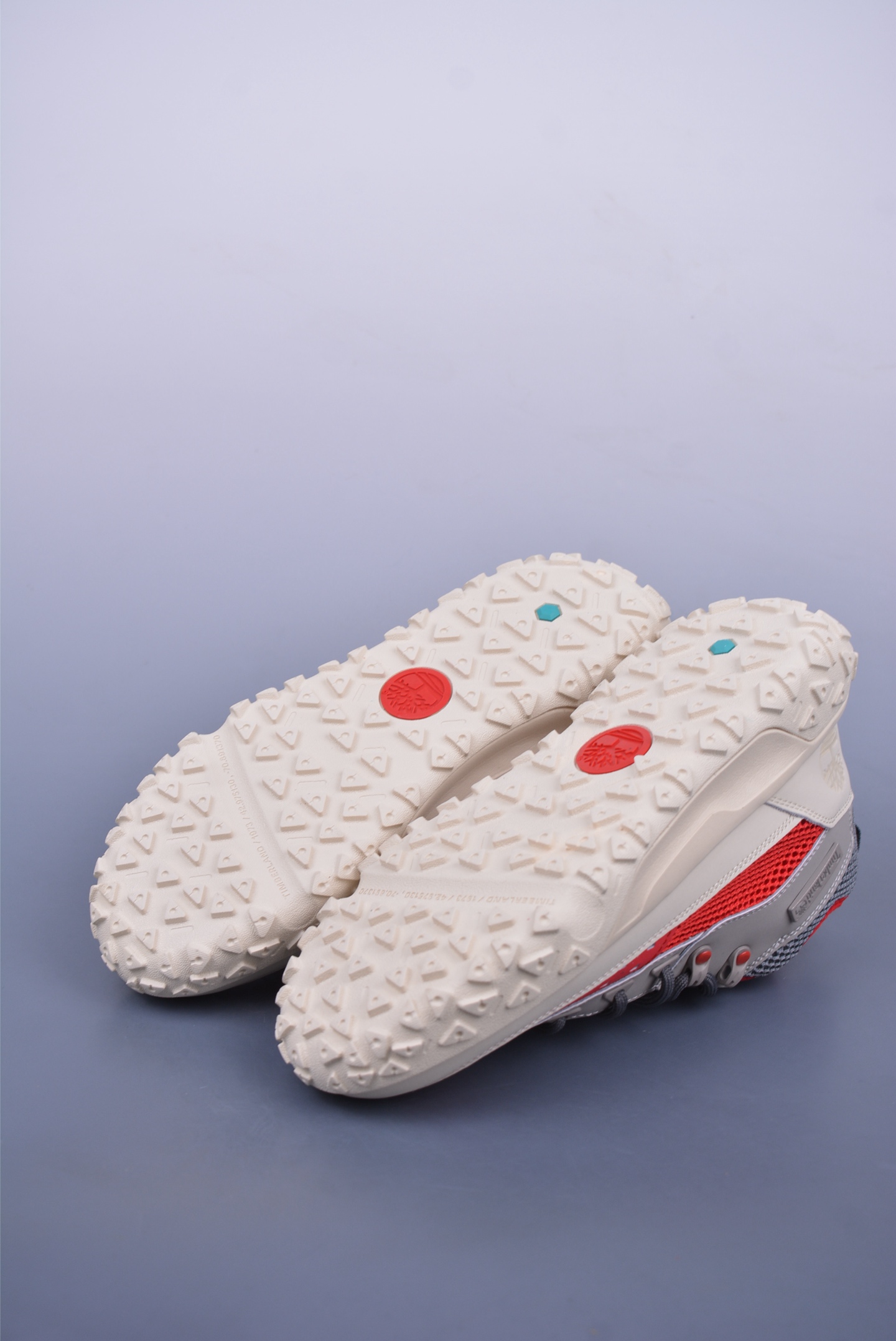 260  Timberland添柏岚/天伯伦  户外中帮休闲马丁靴系列   TB0A6CW1E03