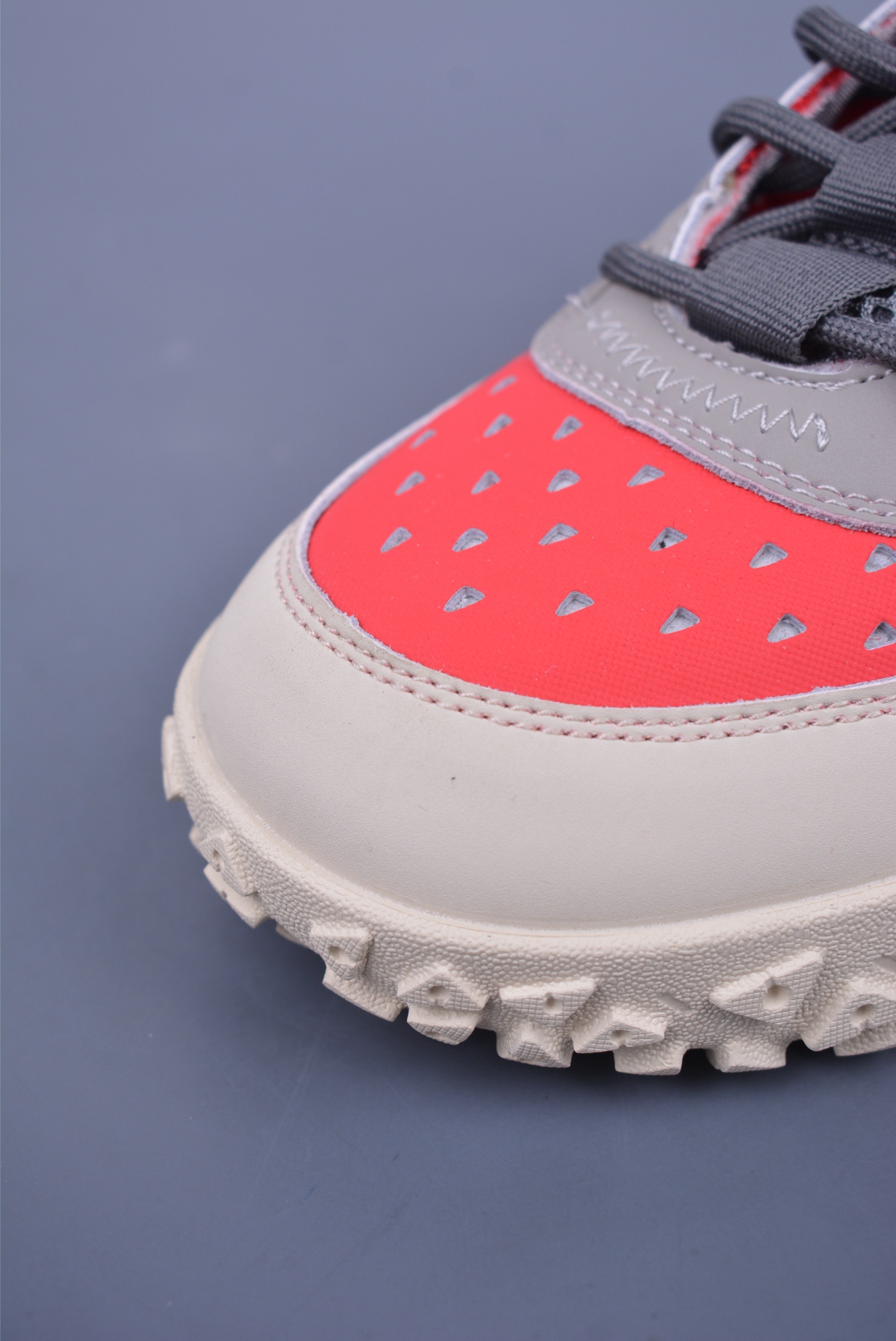 260  Timberland添柏岚/天伯伦  户外中帮休闲马丁靴系列   TB0A6CW1E03