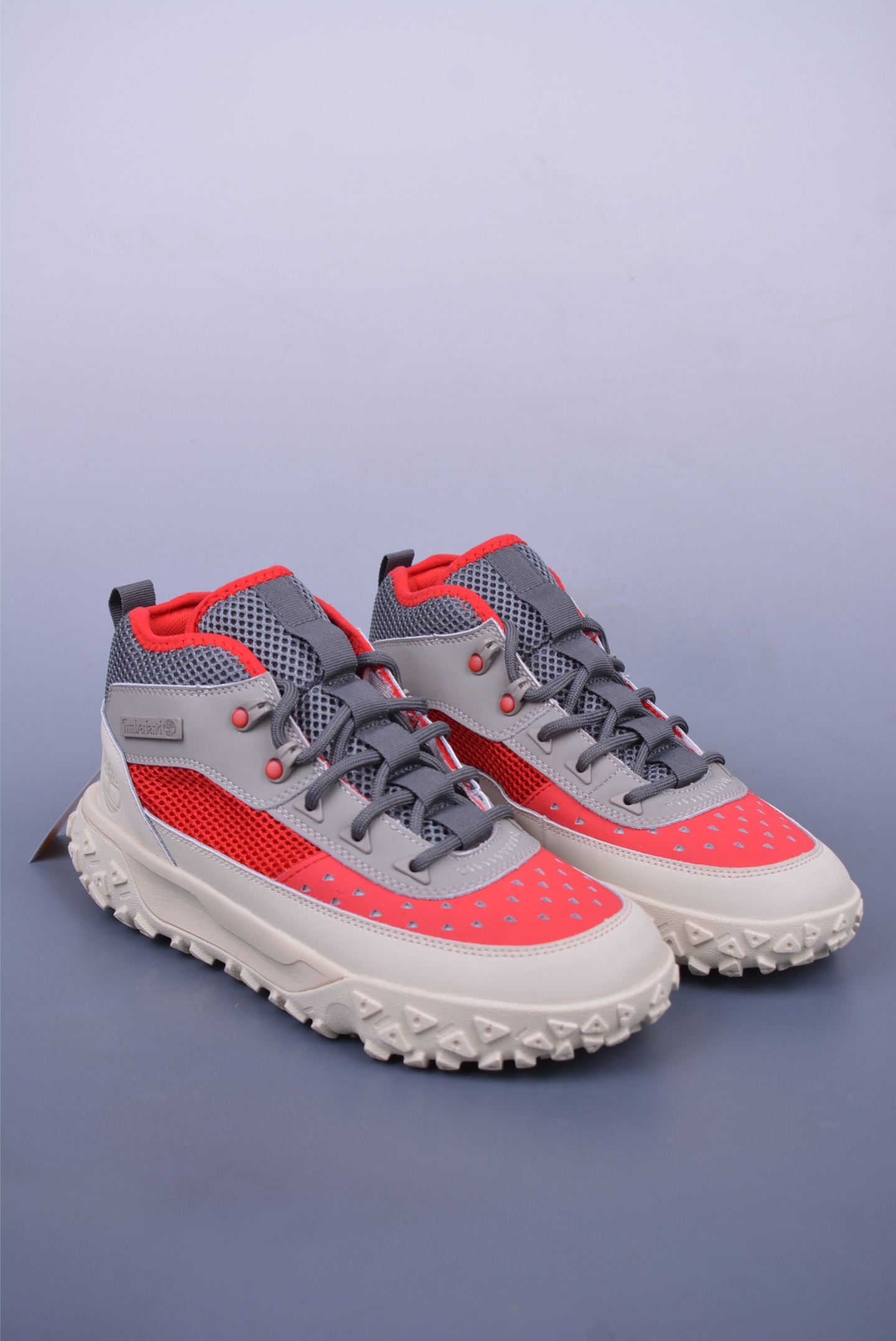 260  Timberland添柏岚/天伯伦  户外中帮休闲马丁靴系列   TB0A6CW1E03