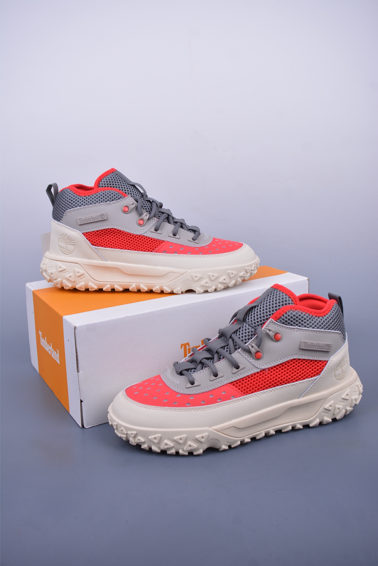 260  Timberland添柏岚/天伯伦  户外中帮休闲马丁靴系列   TB0A6CW1E03
