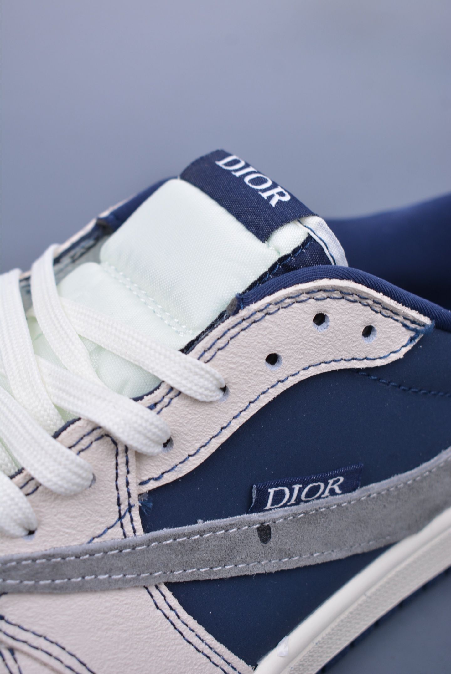 280  Fragment x Travis Scott x Dior Air Jordan 1 Low 三方联名倒钩  XS2024-012