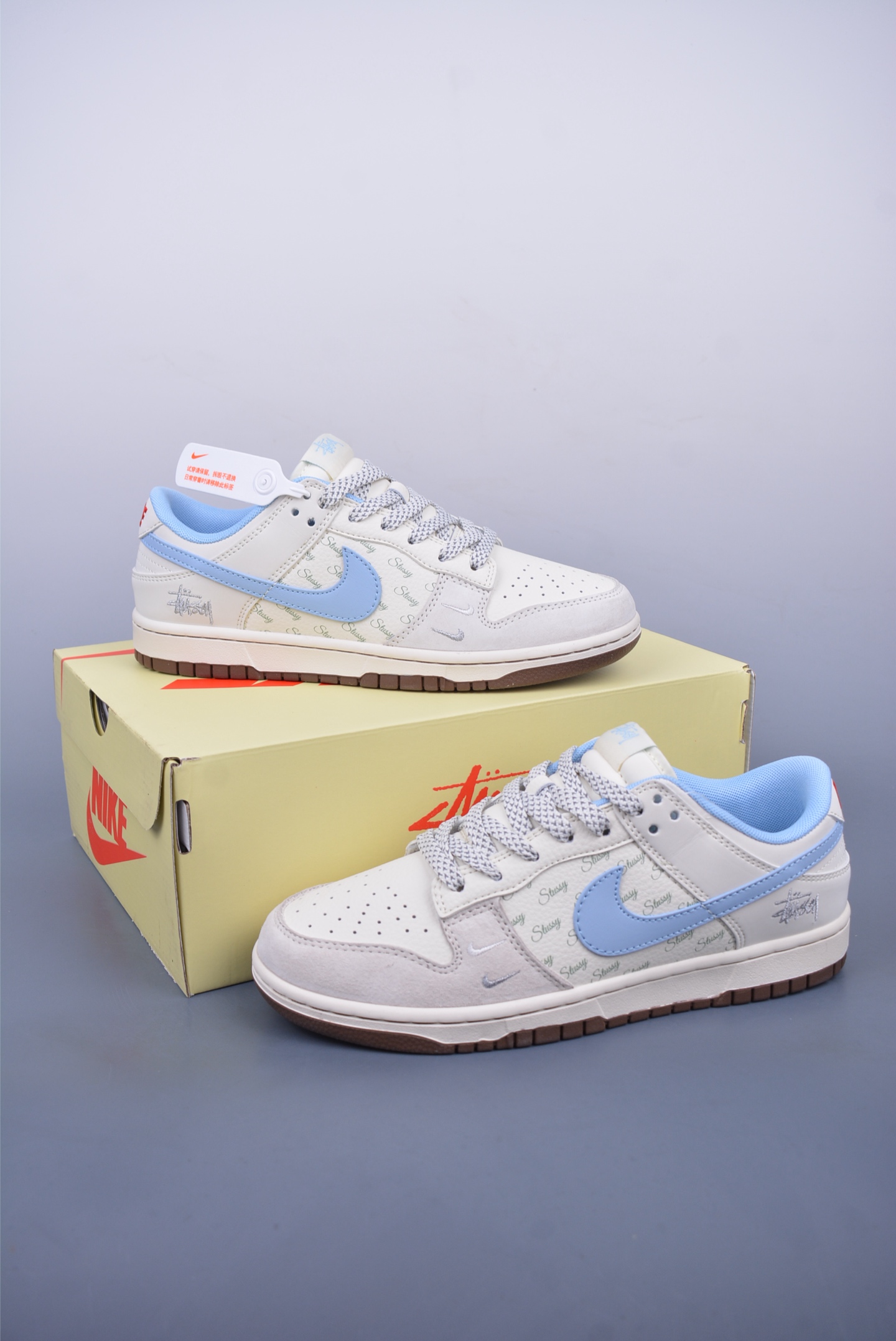 280  Nike SB Dunk Low 斯图西联名  ZH2598-248