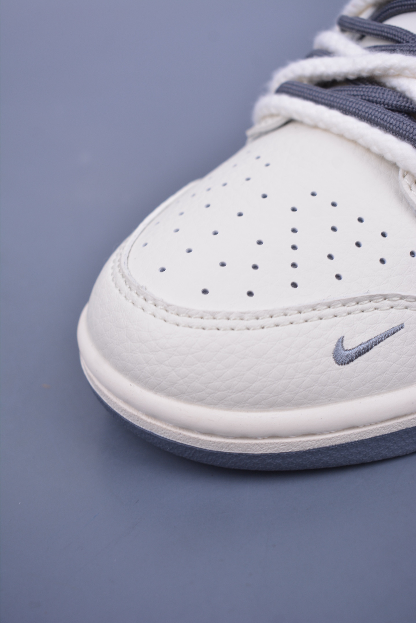 300  Nike SB Dunk Low Supreme联名 解构抽绳鞋带  YX5066-258