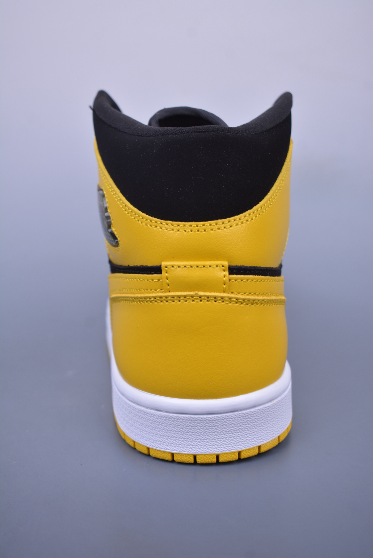 240  Air Jordan 1 Mid 黑黄 HJ6654-071