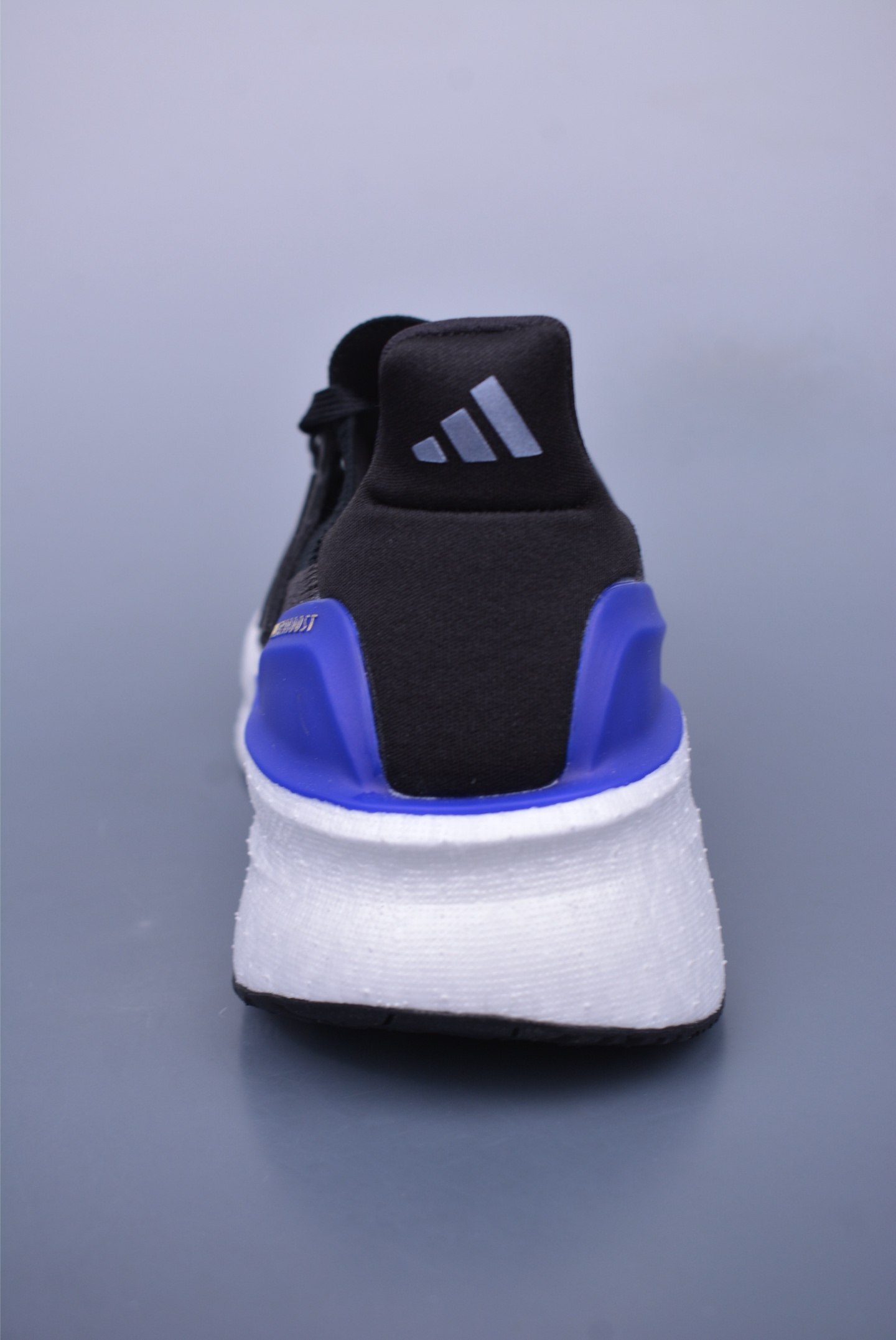 210 Adidas ULTRA BOOST 5代 缓震运动休闲轻便透气跑步鞋 JH9082