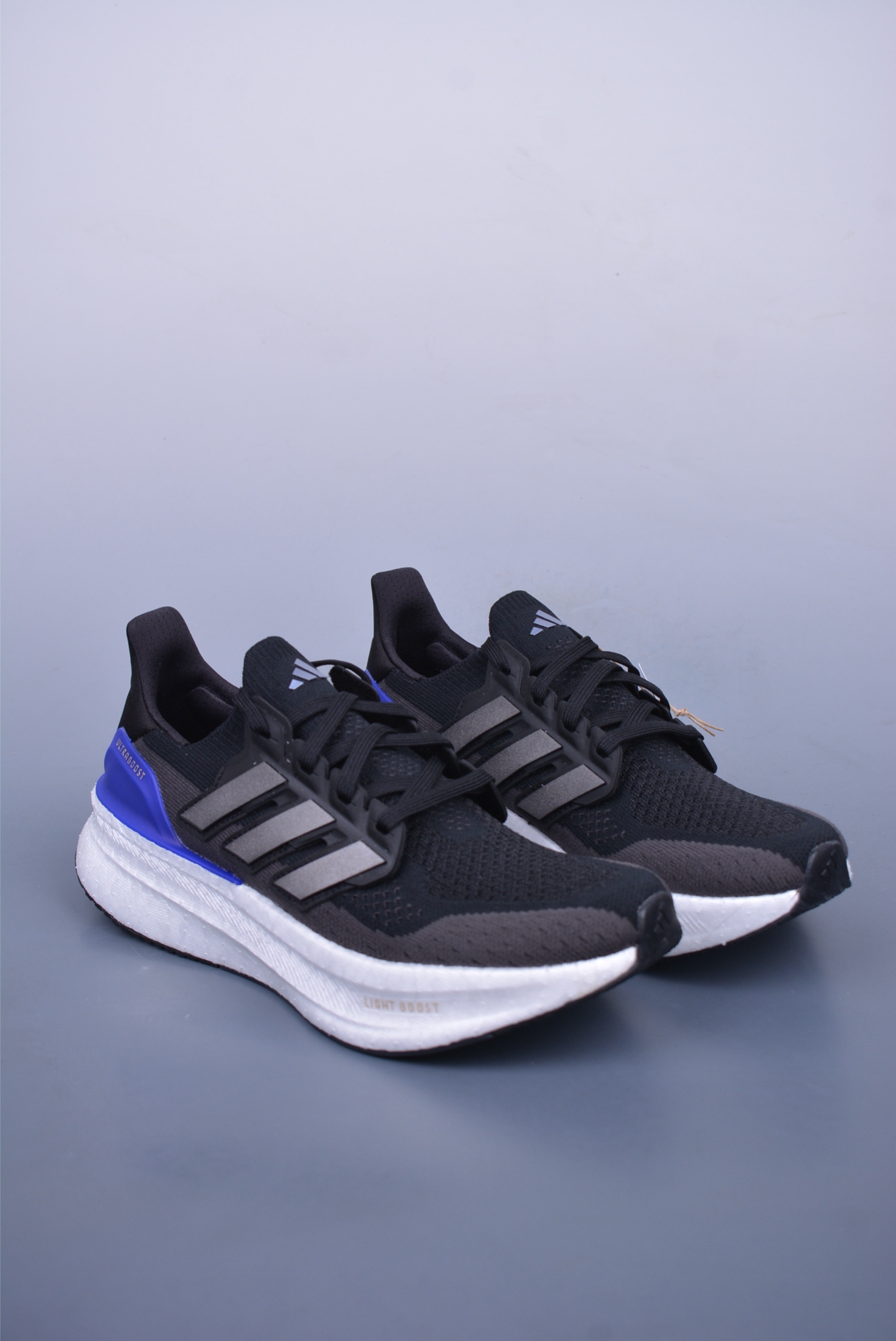 210 Adidas ULTRA BOOST 5代 缓震运动休闲轻便透气跑步鞋 JH9082