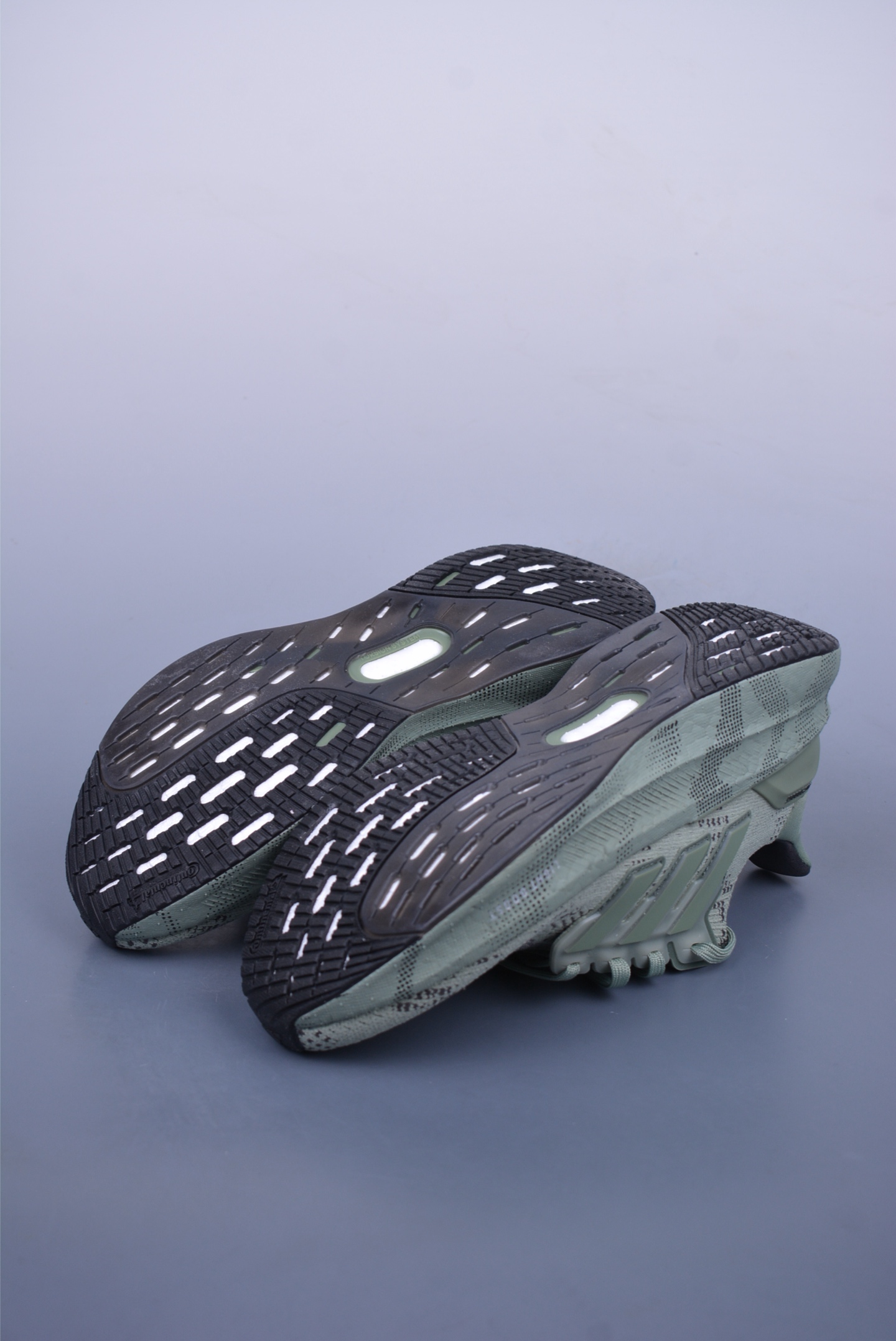 210 Adidas ULTRA BOOST 5代 缓震运动休闲轻便透气跑步鞋 JI1525
