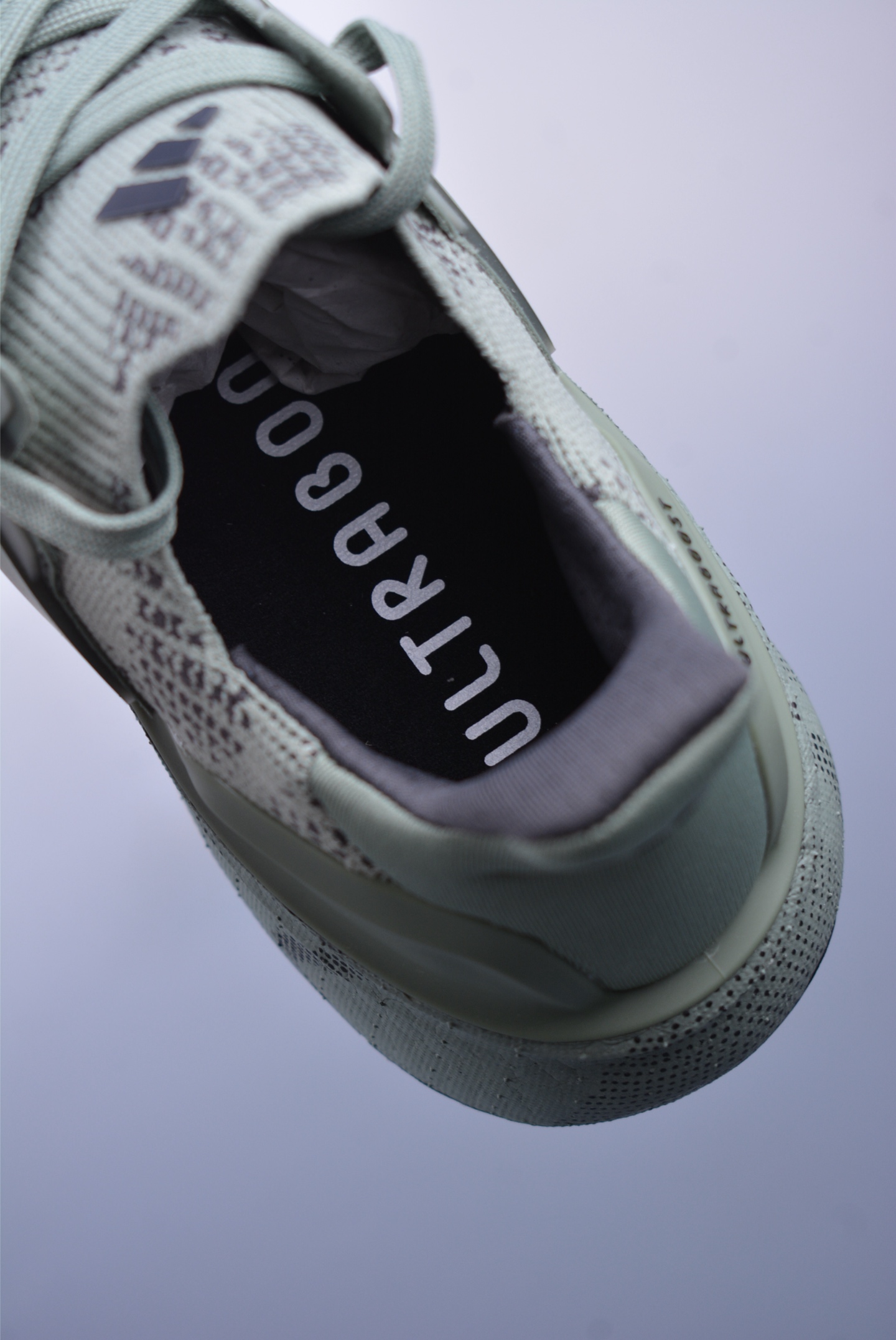210 Adidas ULTRA BOOST 5代 缓震运动休闲轻便透气跑步鞋 JI1525