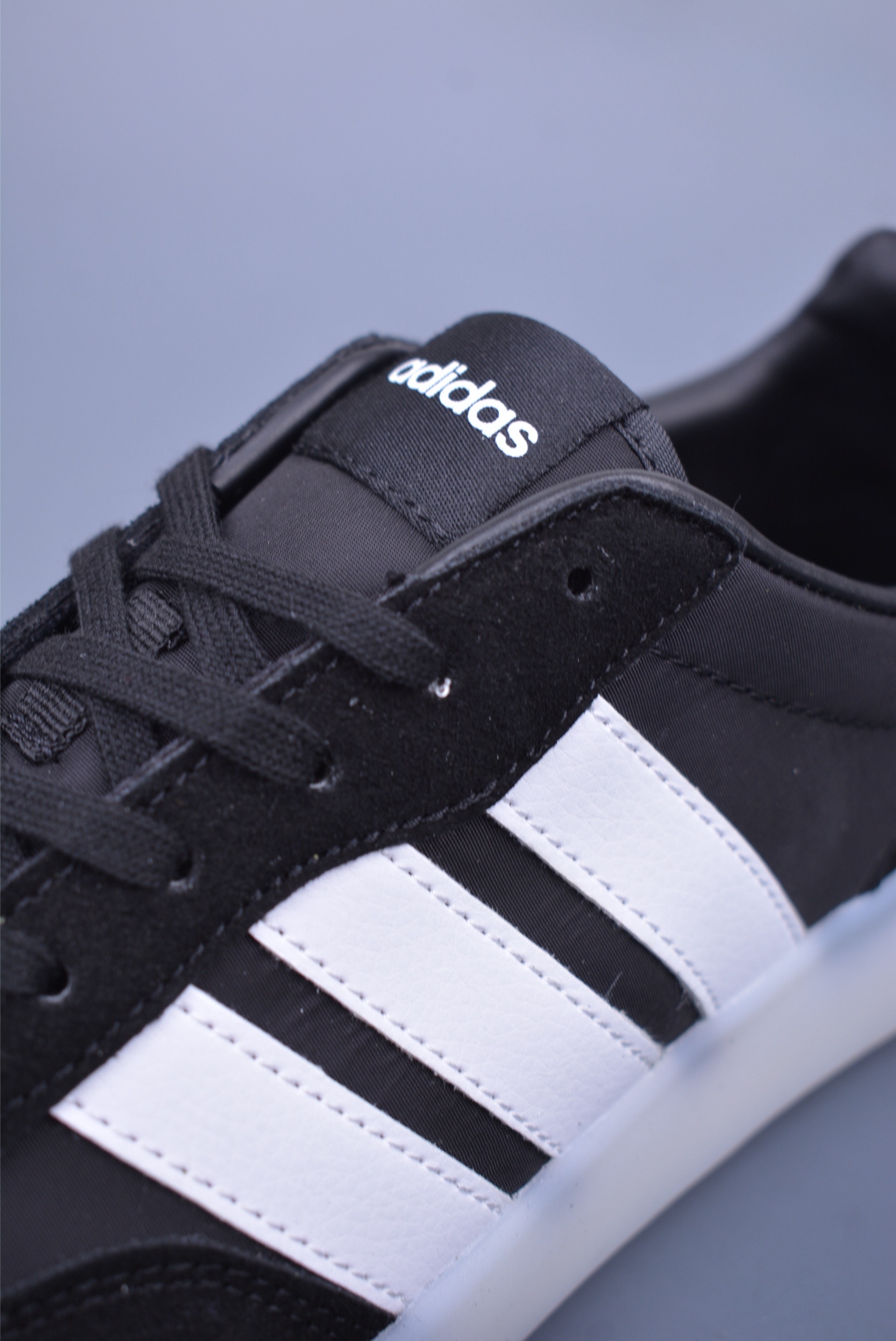 180 Adidas Barreda Decode 阿迪舒适减震低帮休闲板鞋 JI2316