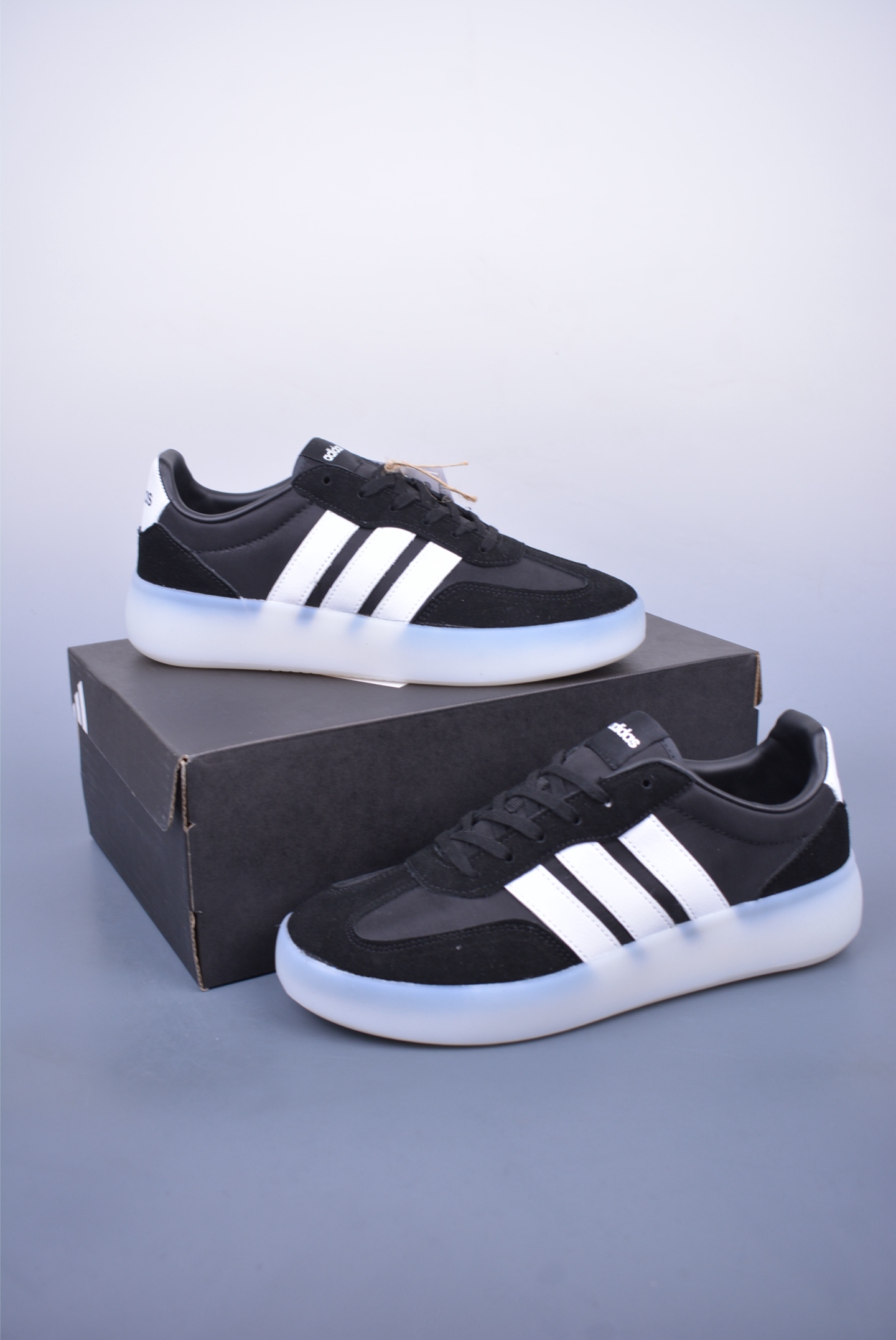 180 Adidas Barreda Decode 阿迪舒适减震低帮休闲板鞋 JI2316