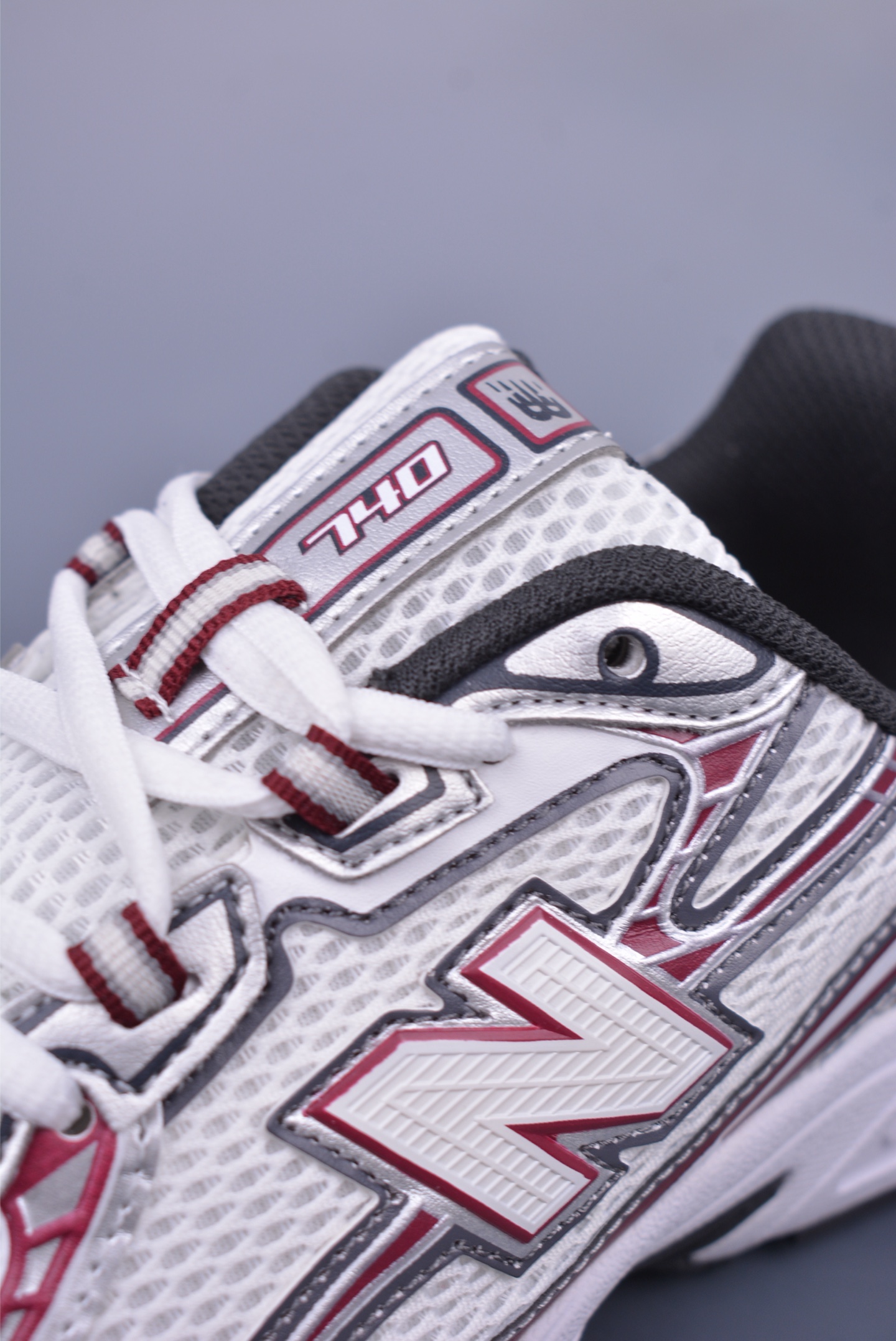 New Balance 740系列 复古老爹风休闲运动慢跑鞋 U740RD2