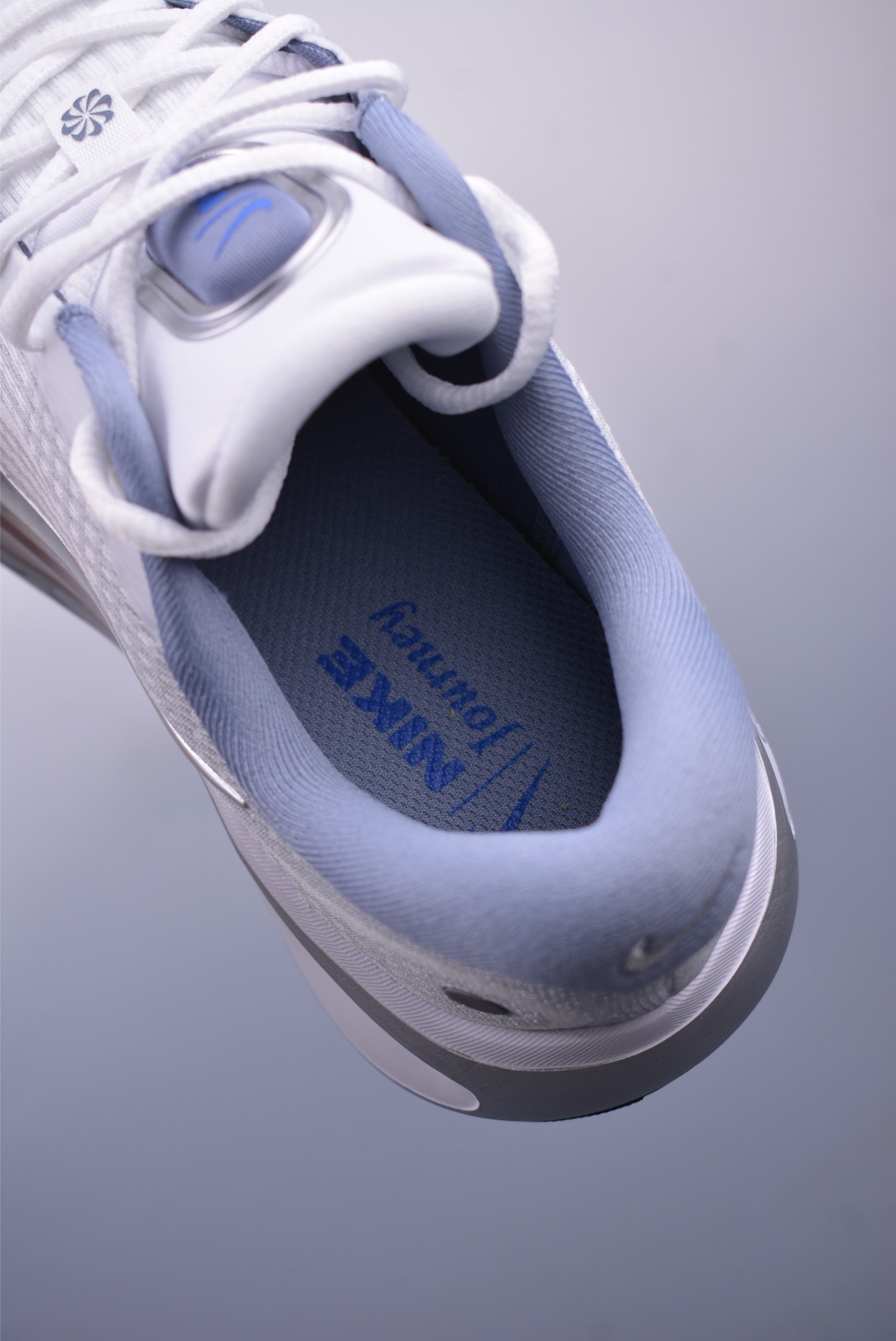 Nike Journey Run 2024跑步鞋 FN0228-104