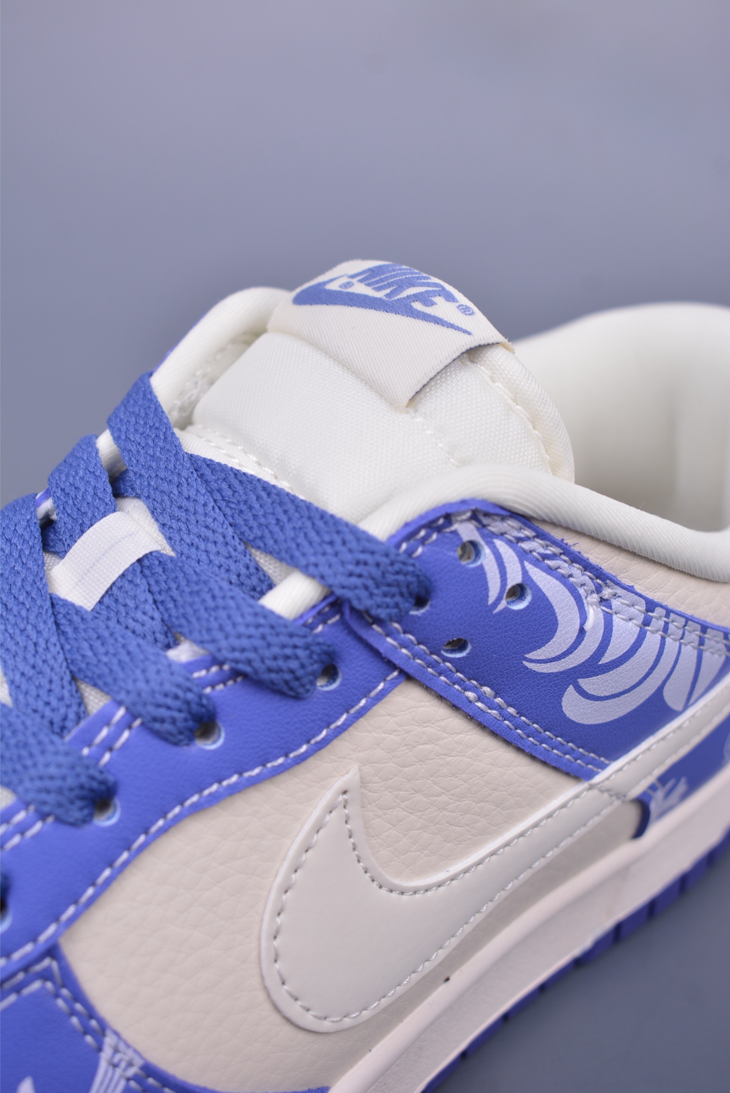 Nike SB Dunk Low 克罗心联名 KK1333-038