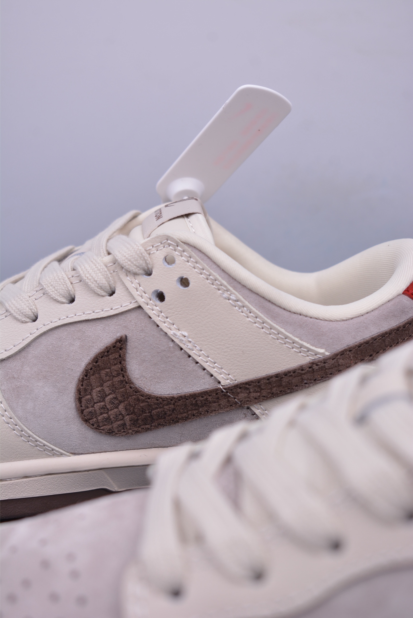 280 Nike SB Dunk Low LV联名 XX3168-123