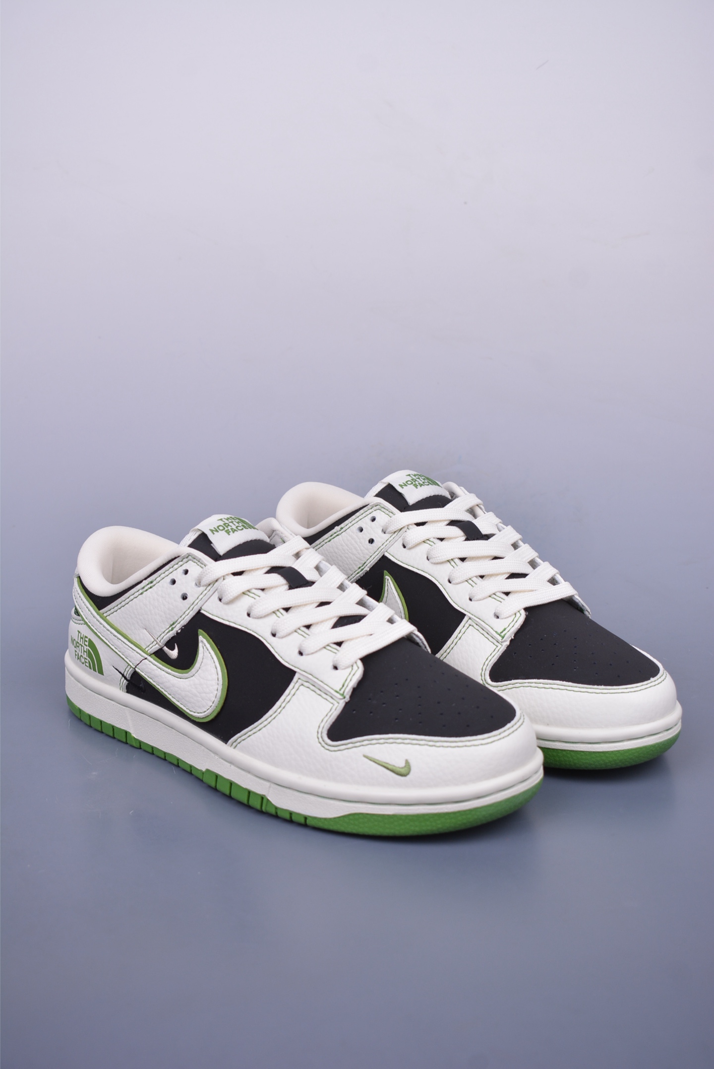 Nike SB Dunk Low 北面联名 SC9207-405