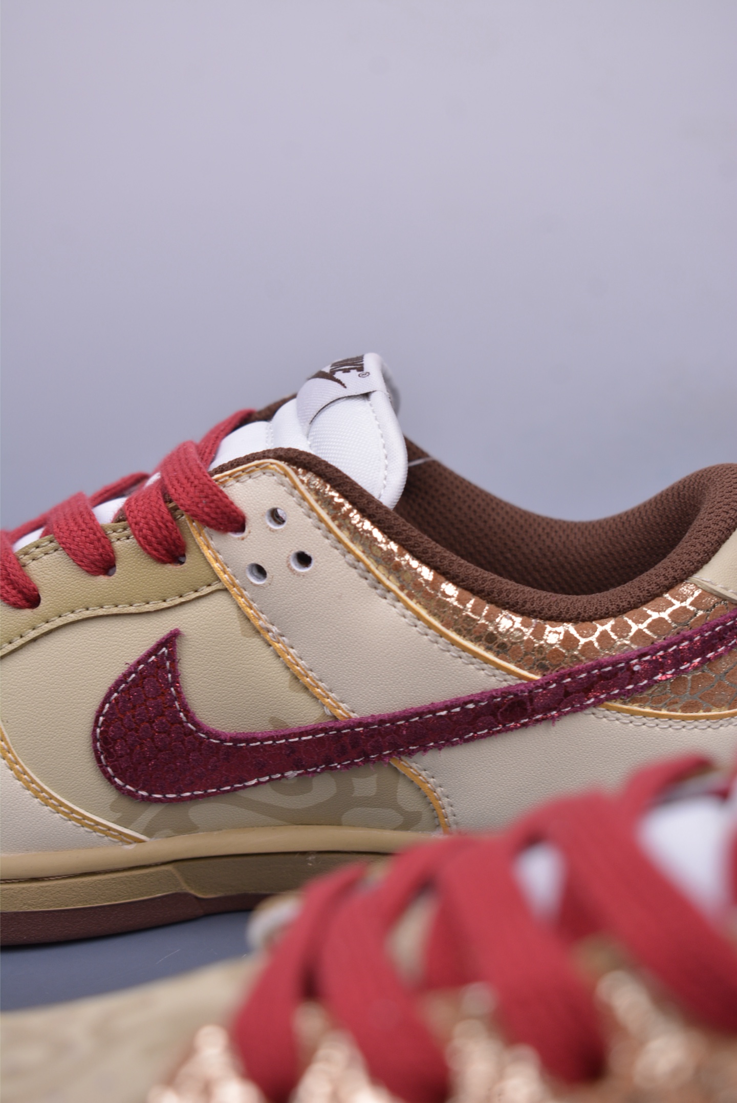 Nike SB Dunk Low 蜕尘迎金 金蛇衔财 DD1503-124